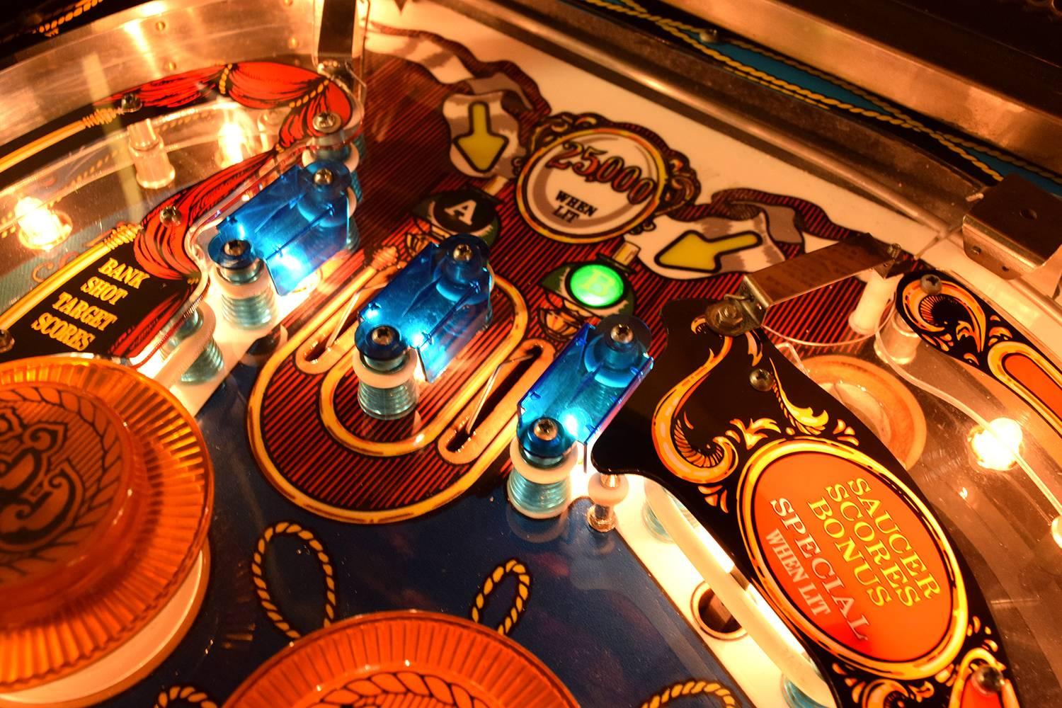 North American Bally Eight Ball Deluxe, Vintage Pinball Machine 1981, Restored For Sale
