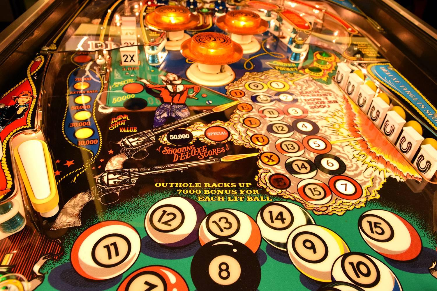 Bally Eight Ball Deluxe, Vintage Pinball Machine 1981, Restored For Sale 1
