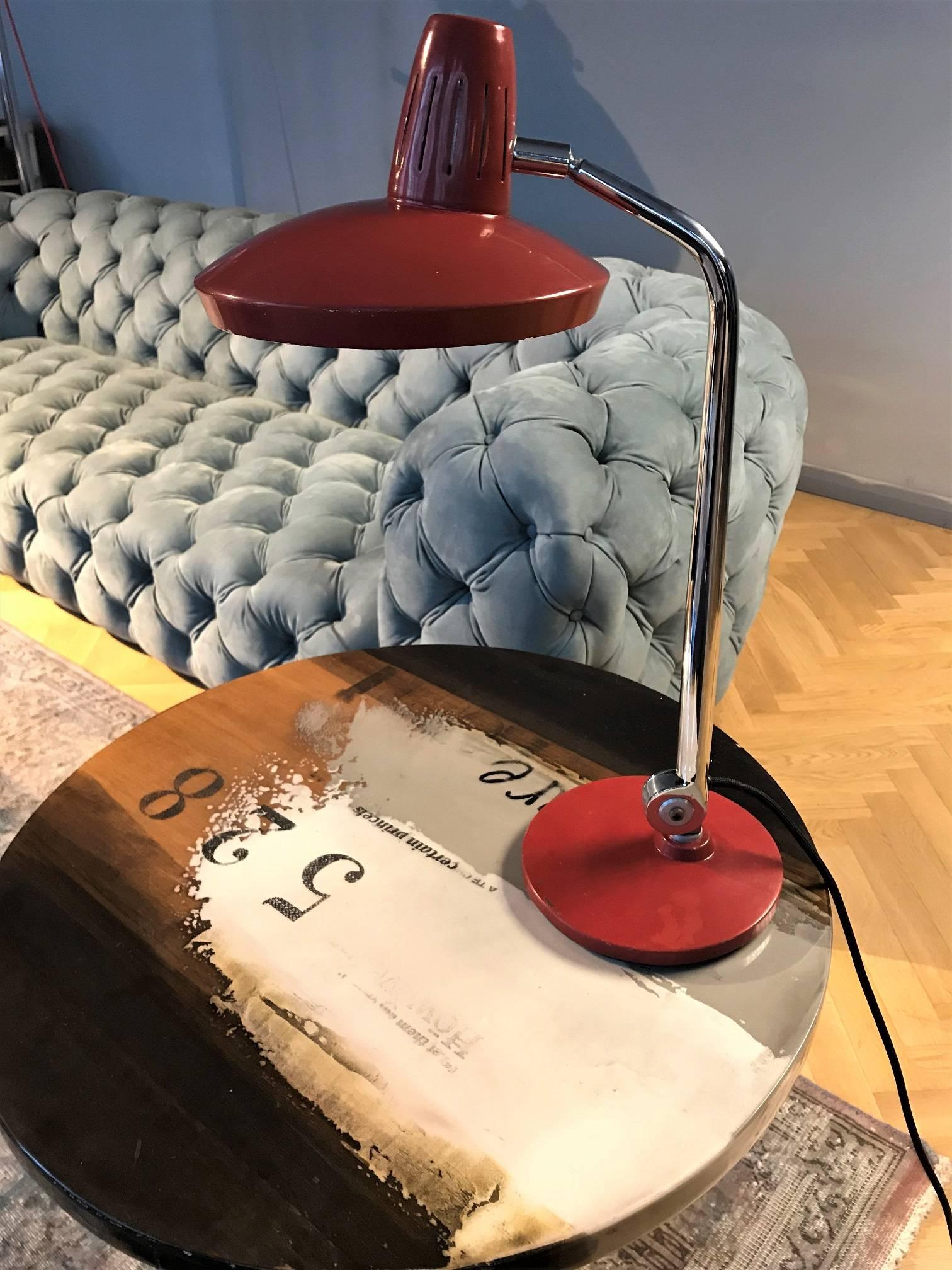 Lampe de bureau Fase Madrid Bordeaux chromée, années 1960, Espagne Bon état - En vente à Biebergemund, Hessen