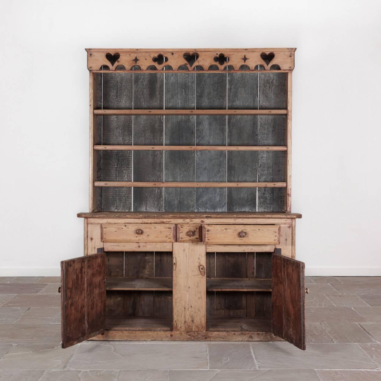 Early 19th Century Pine Irish Dresser, circa 1820 In Fair Condition In York, GB