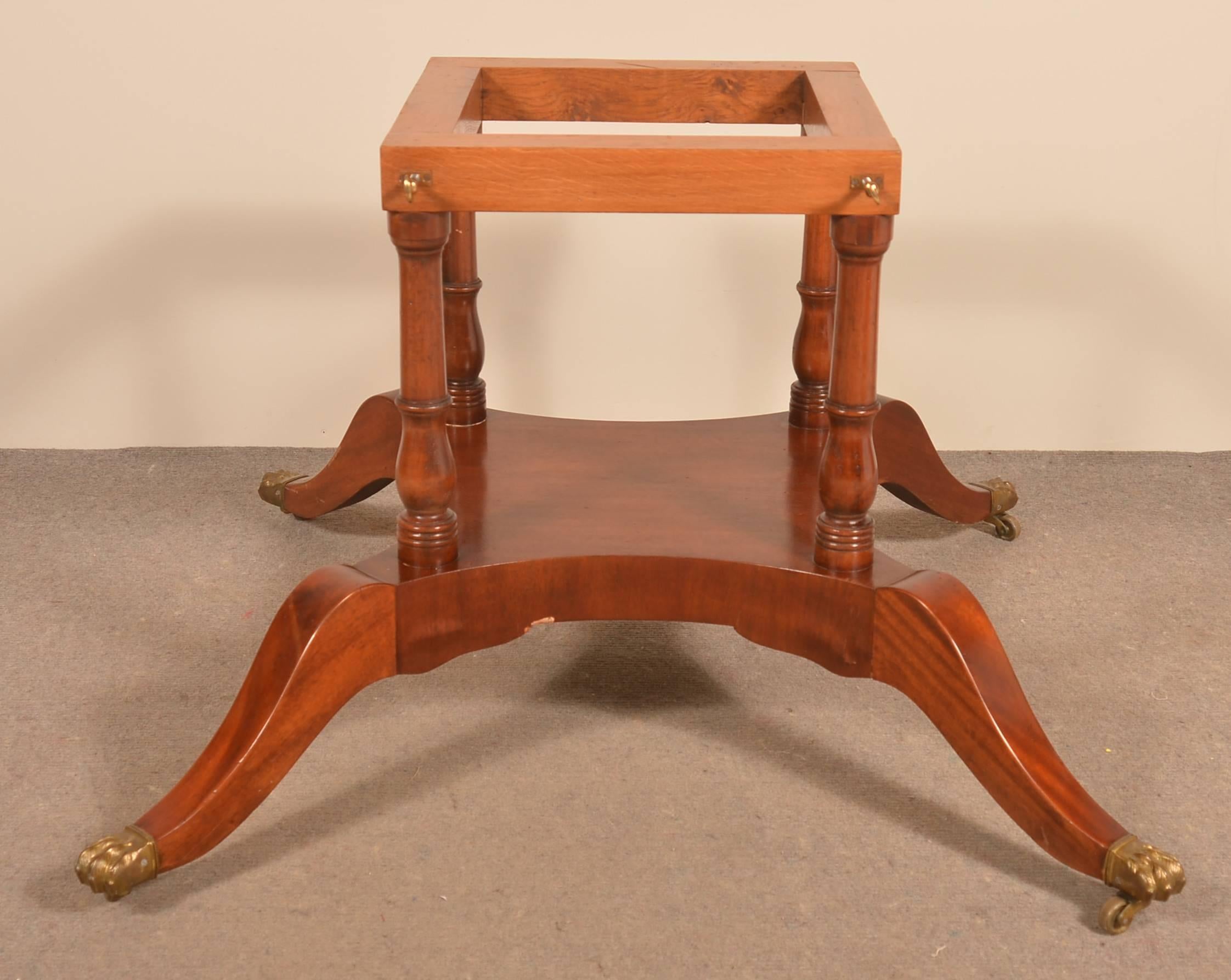 American Regency Style Expanding Round Dining Table For Sale