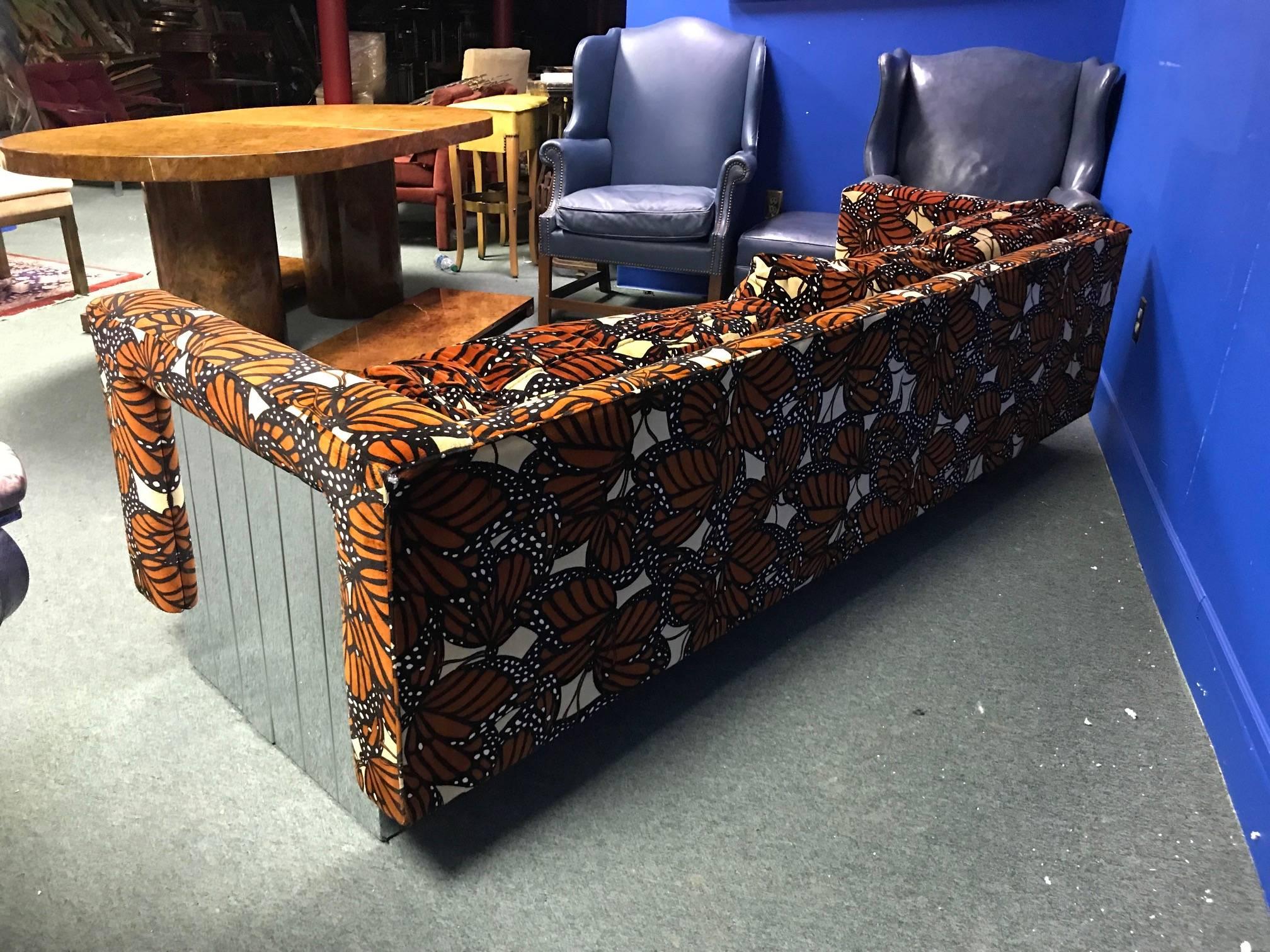 Cityscape Style Sofa With Jack Lenor Larsen Fabric in The Style of Paul Evans In Excellent Condition For Sale In Allentown, PA