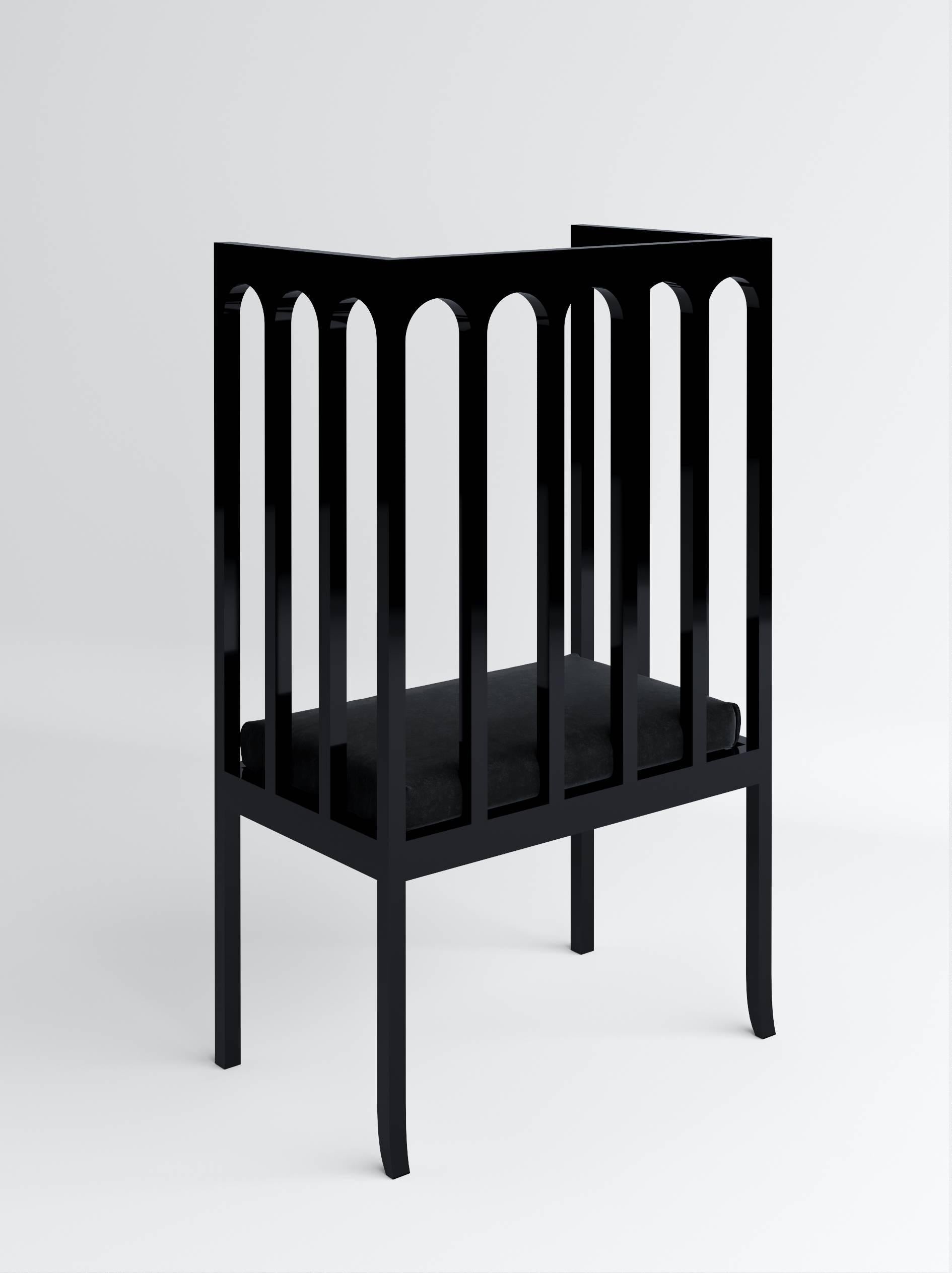 Russo Poltrona Arch Narrow 'Black Lacquered Maple Wood' di Dmitry Samygin in vendita