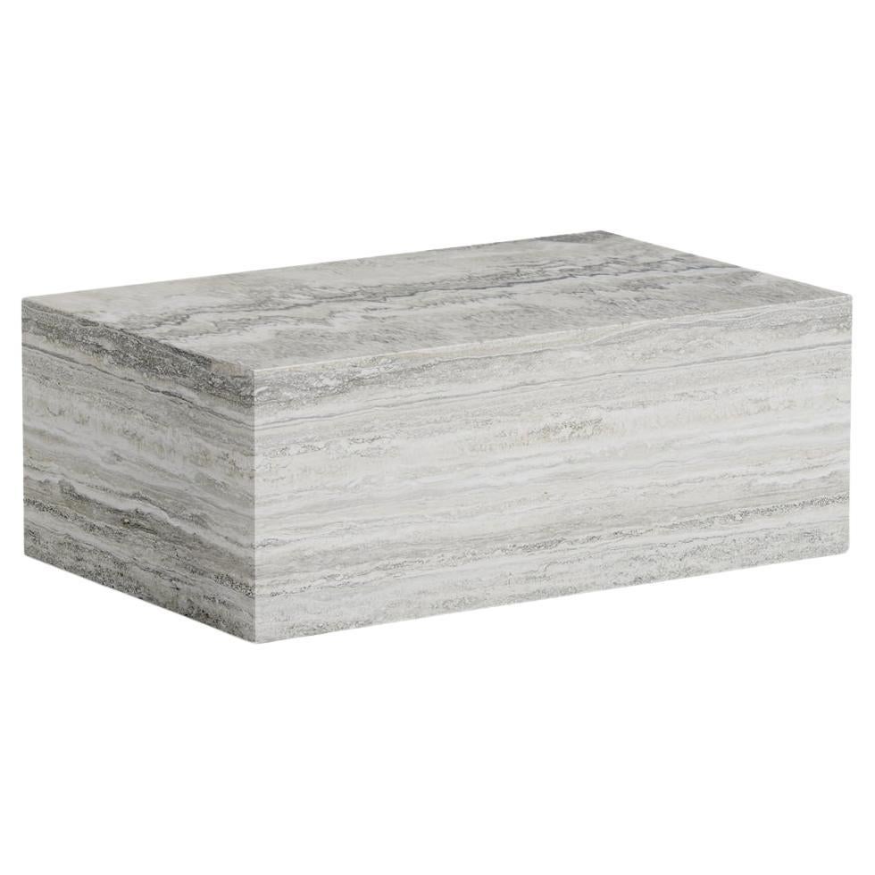 Grauer Contemporary Couchtisch 'Cubism' von Norr11, groß, Travertin