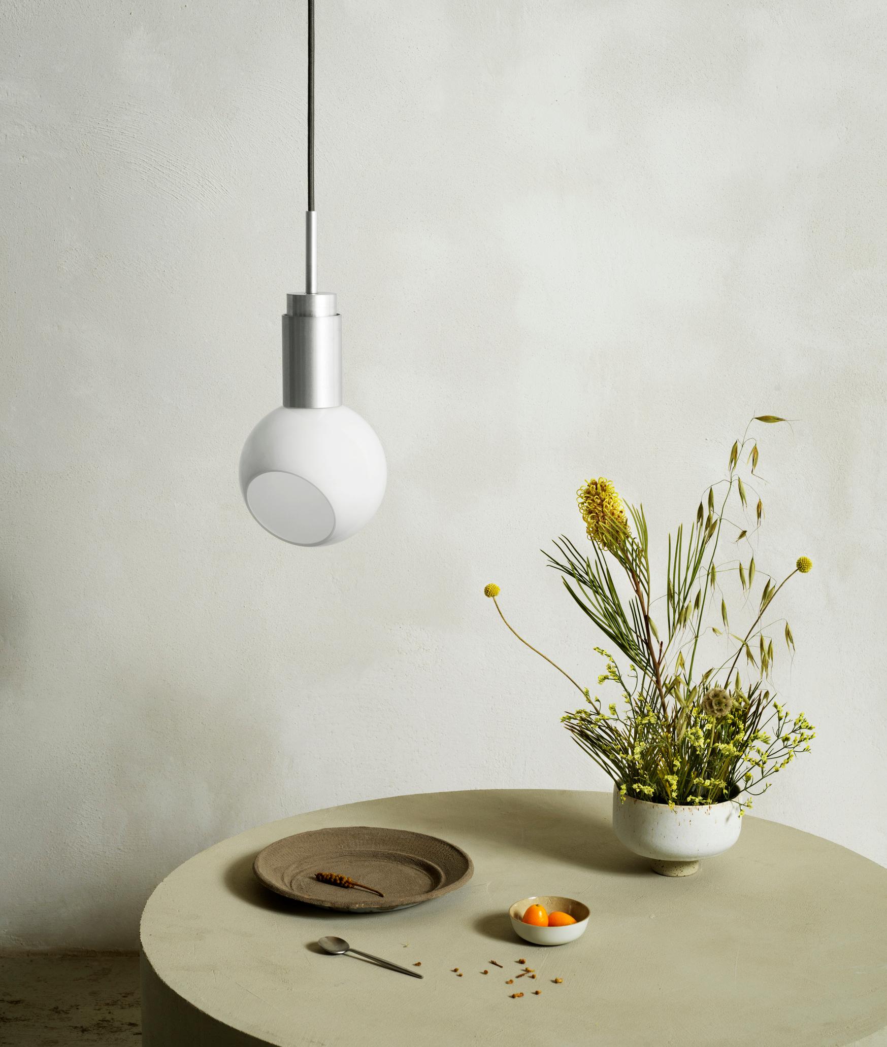 Danese Lampada a sospensione personalizzabile 'Donya Spot' di Anour, Sfera, Acciaio spazzolato in vendita