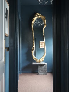 Moderner Calvet-Spiegel von Antoni Gaudí, Blattgold auf Eiche, BD Barcelona