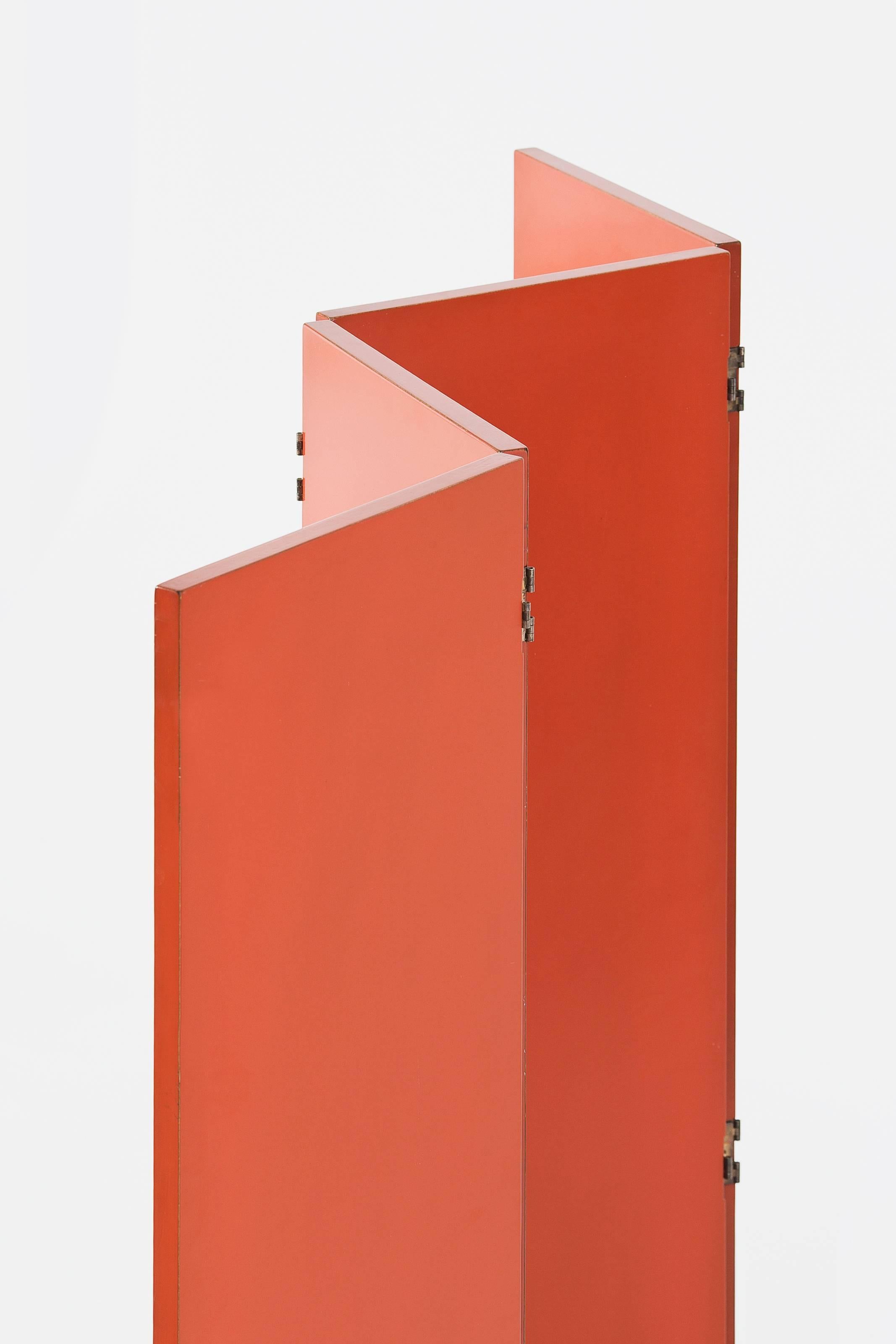 Lackierter Holzschirm – schwarz und orange – im Art-déco-Stil (verstellbar) (21. Jahrhundert und zeitgenössisch) im Angebot