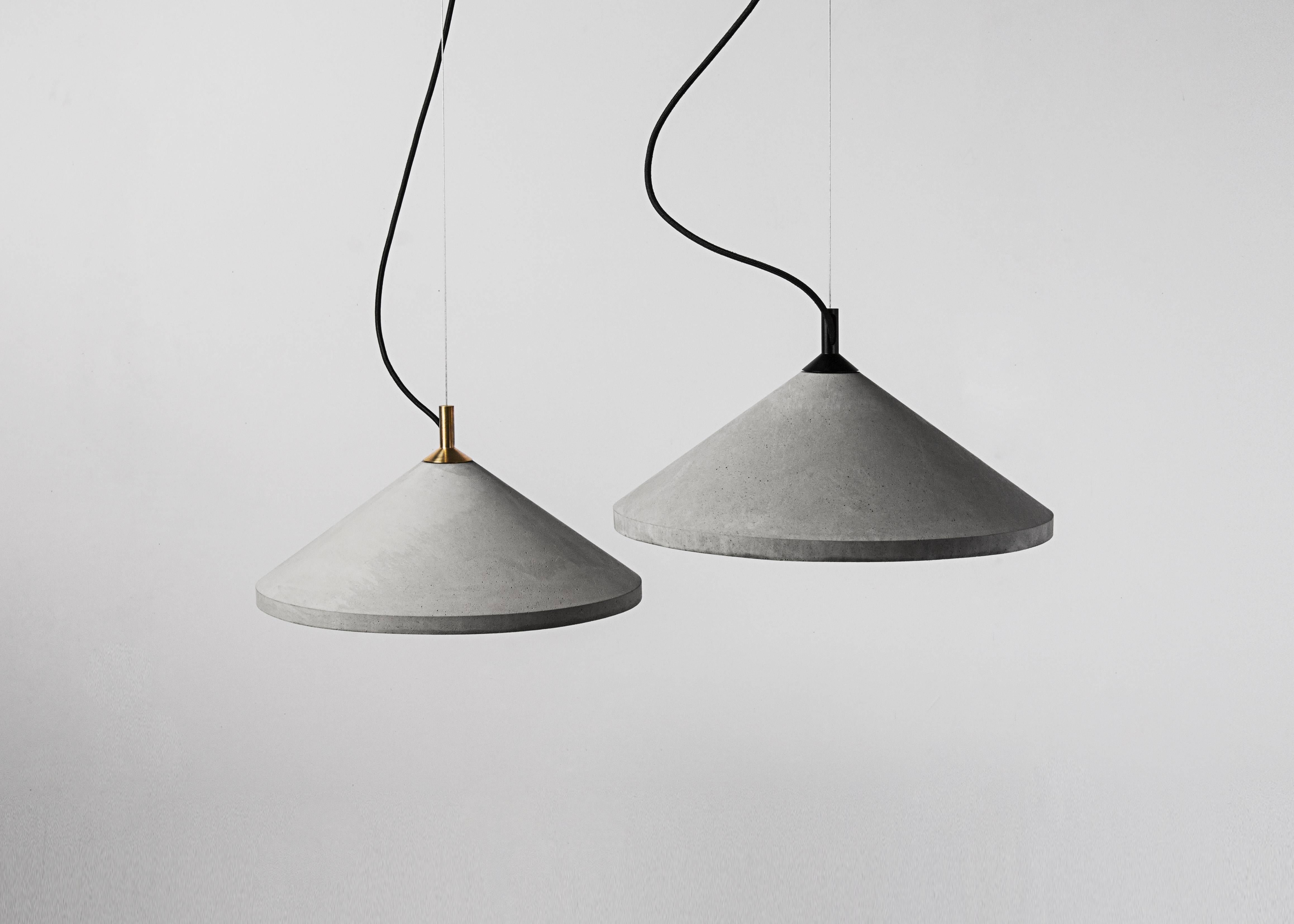 Industriel Lampe à suspension Ren 3 en béton de Bentu Design en vente