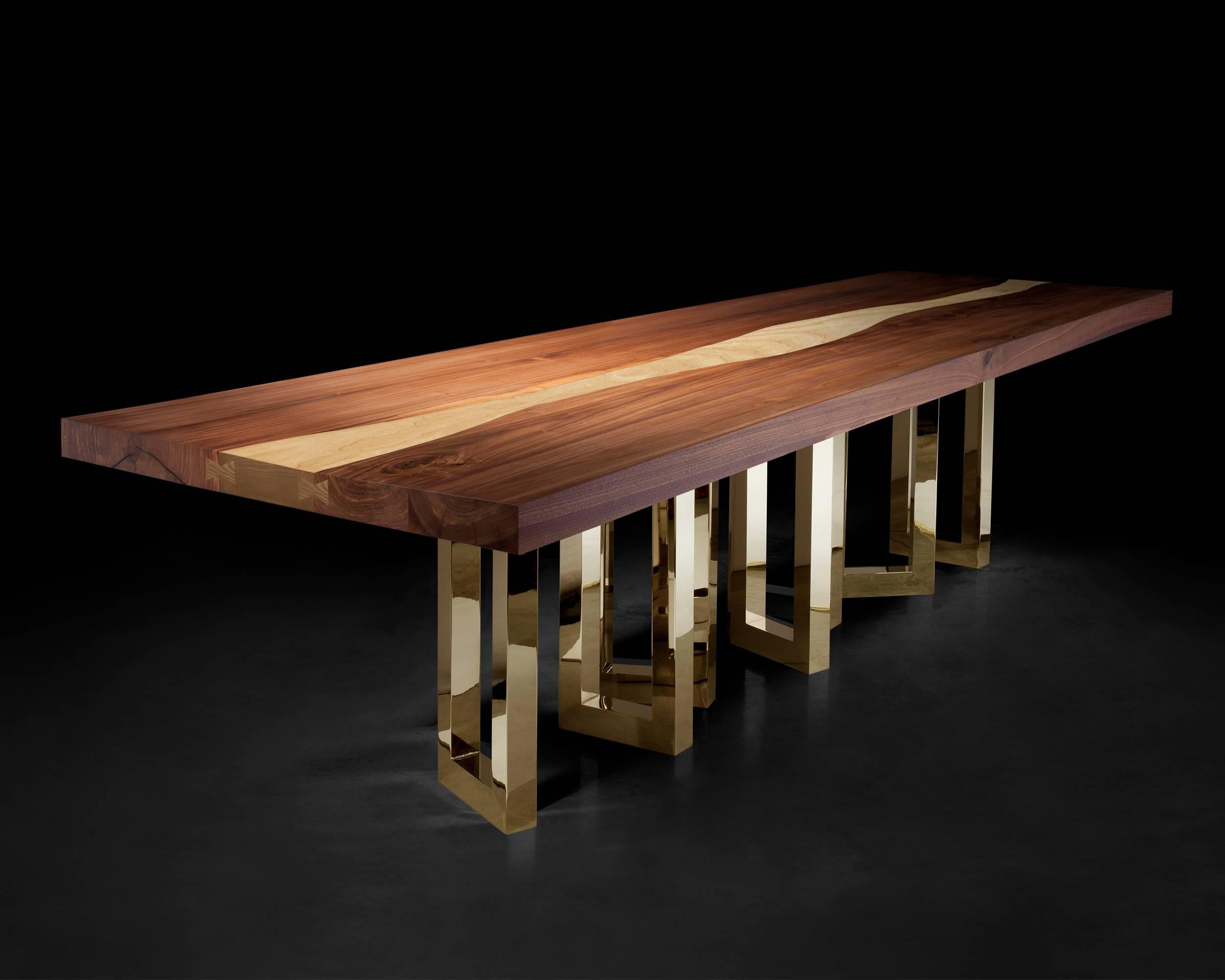A solid block of walnut held up by what seems to be a casually arranged group of glittering legs. A composite of contrasting elements, massive and sophisticated, strong and passionate; Il Pezzo 6 Table is a harmonious and timeless whole.
The