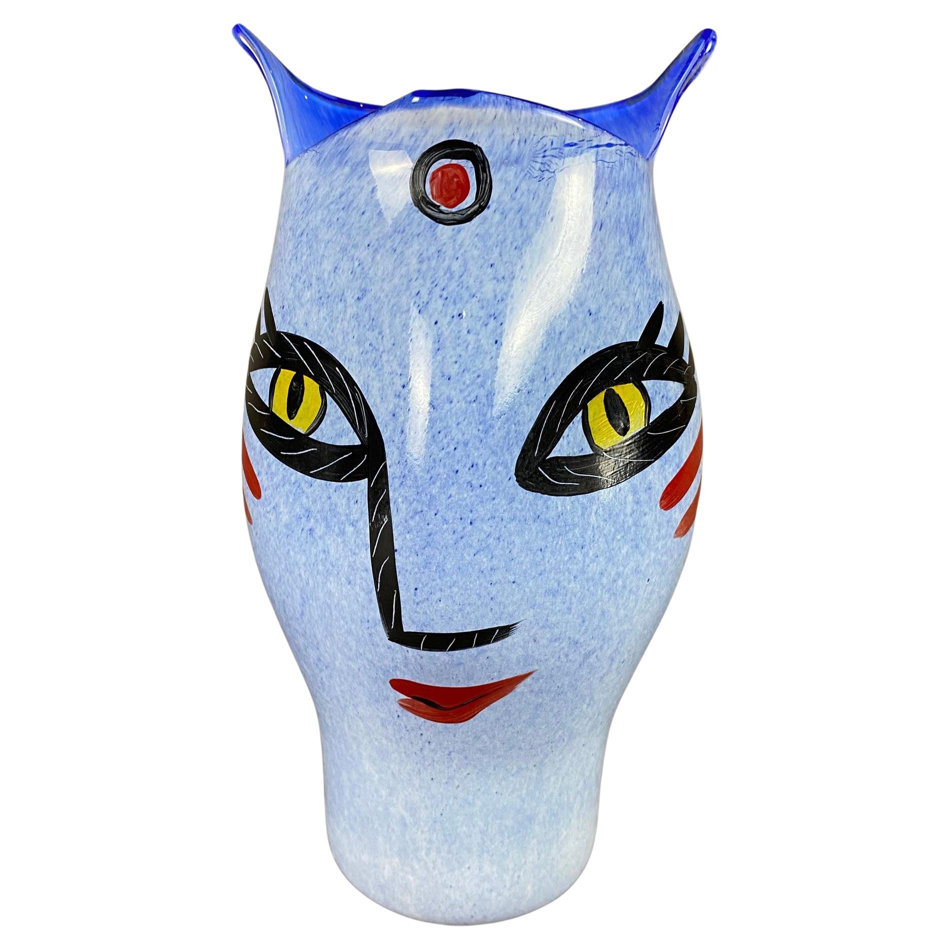 Vaso da fiori Open Minds Blue Face di Ulrica Hydman-Vallien per Kosta Boda in vendita
