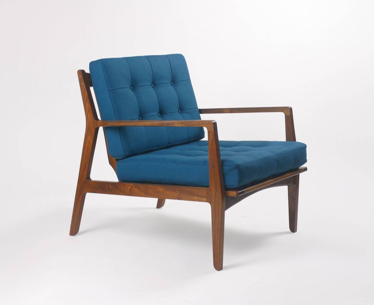 Modern Lounge Chair In Walnut With Upholstered Button Tufted
