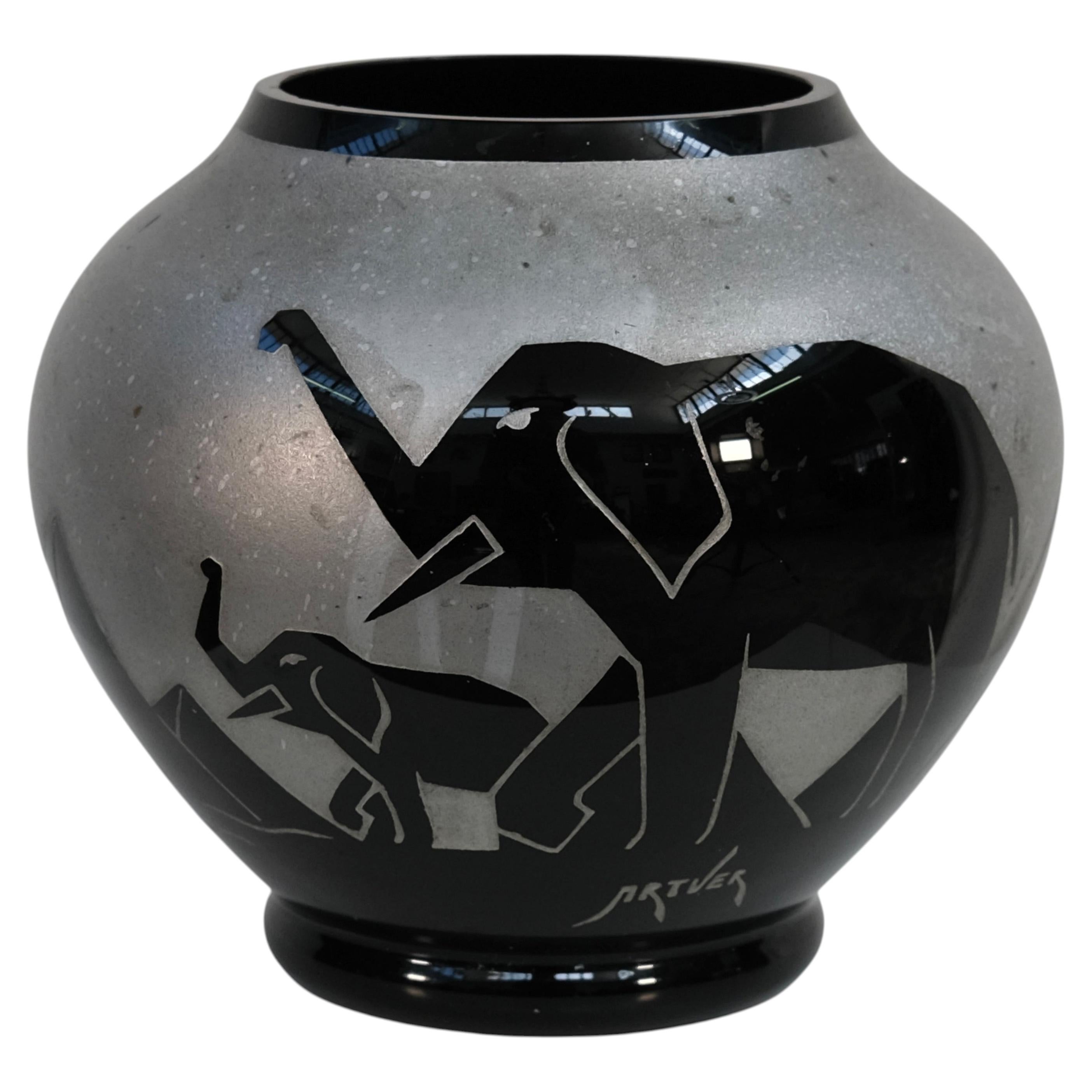 Black Art Deco Glass Vase with Elephants and Pyramids from ARTVER, Belgium 1930s For Sale