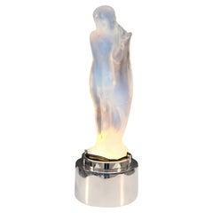 Illuminated Art Deco Opalescent Glass Figure by ETLING, France, circa 1930