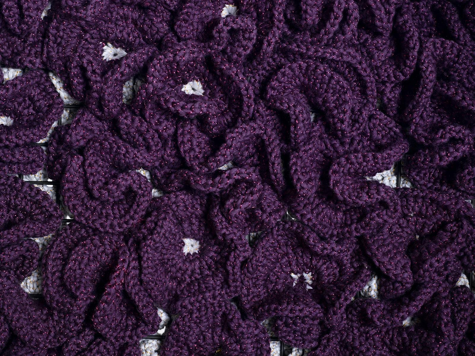 Light Grey Gold Pouf, Handmade Crochet elements in Cotton & Polyester (21. Jahrhundert und zeitgenössisch)