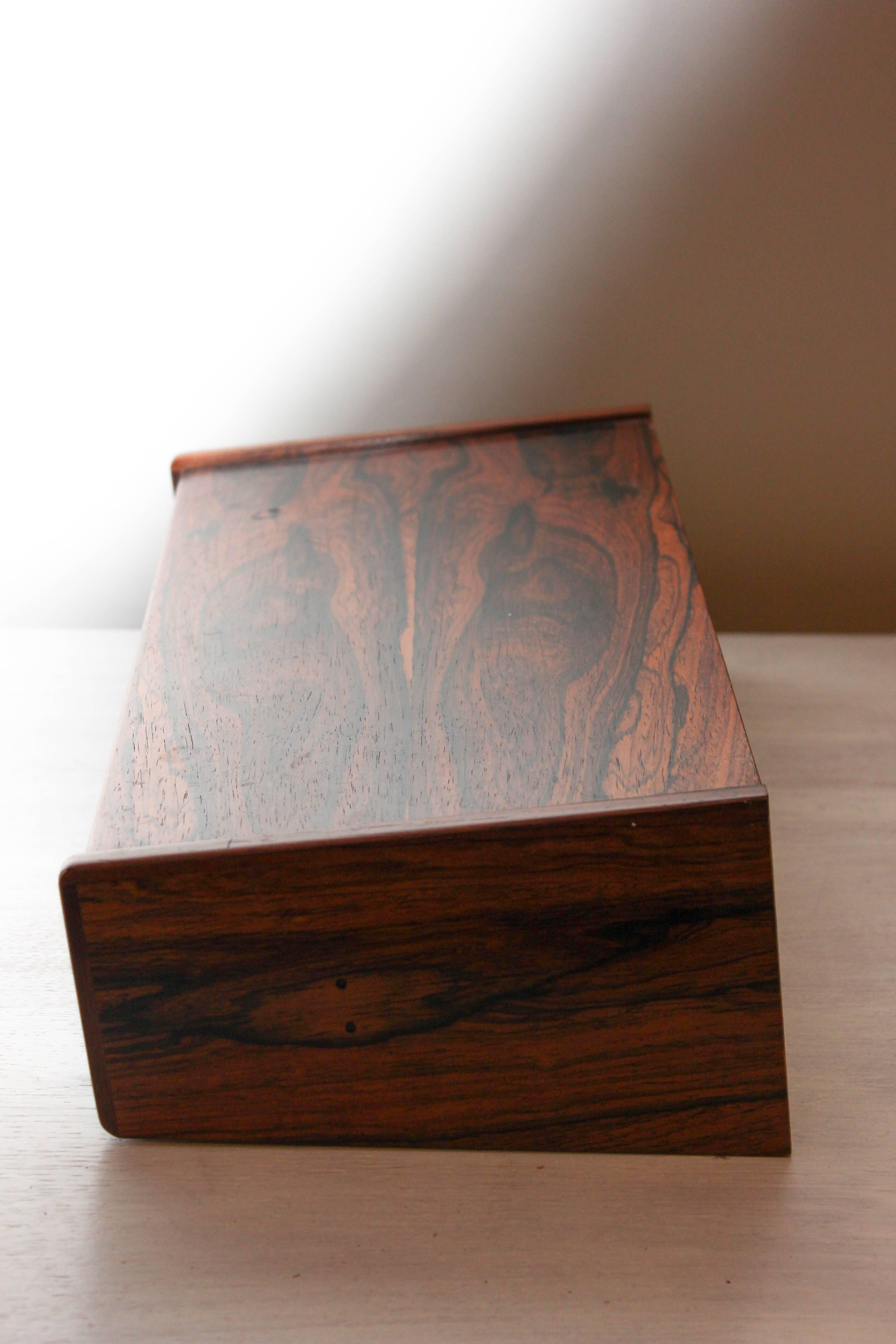 Pair of Mid-Century Danish Rosewood Wall-Mounted Nightstands 2