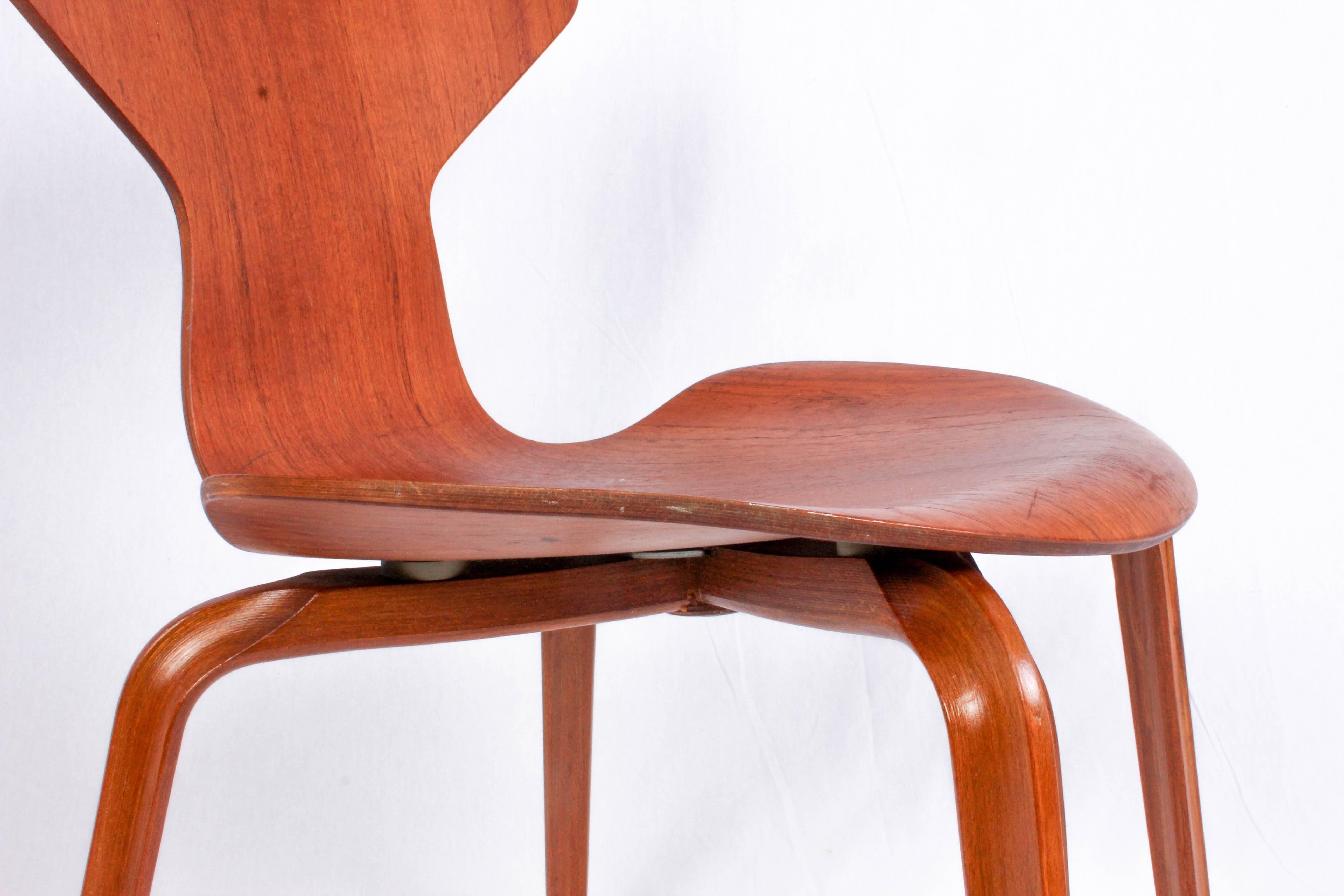 Arne Jacobsen Teak Grand Prix Chair Model 3130 by Fritz Hansen 1