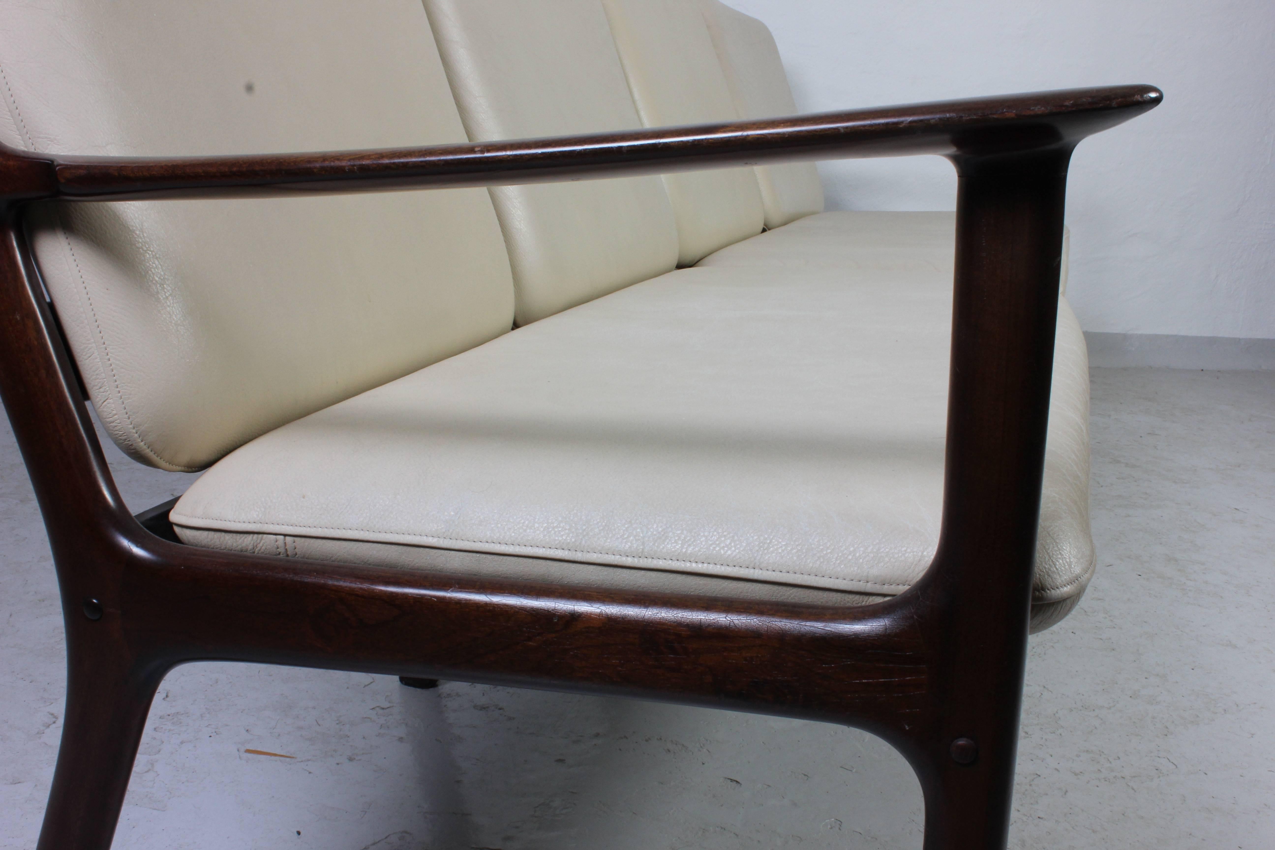 Mid-20th Century Ole Wanscher Mahogany PJ112 Four-Seat Sofa and Lounge Chair for Poul Jeppesen