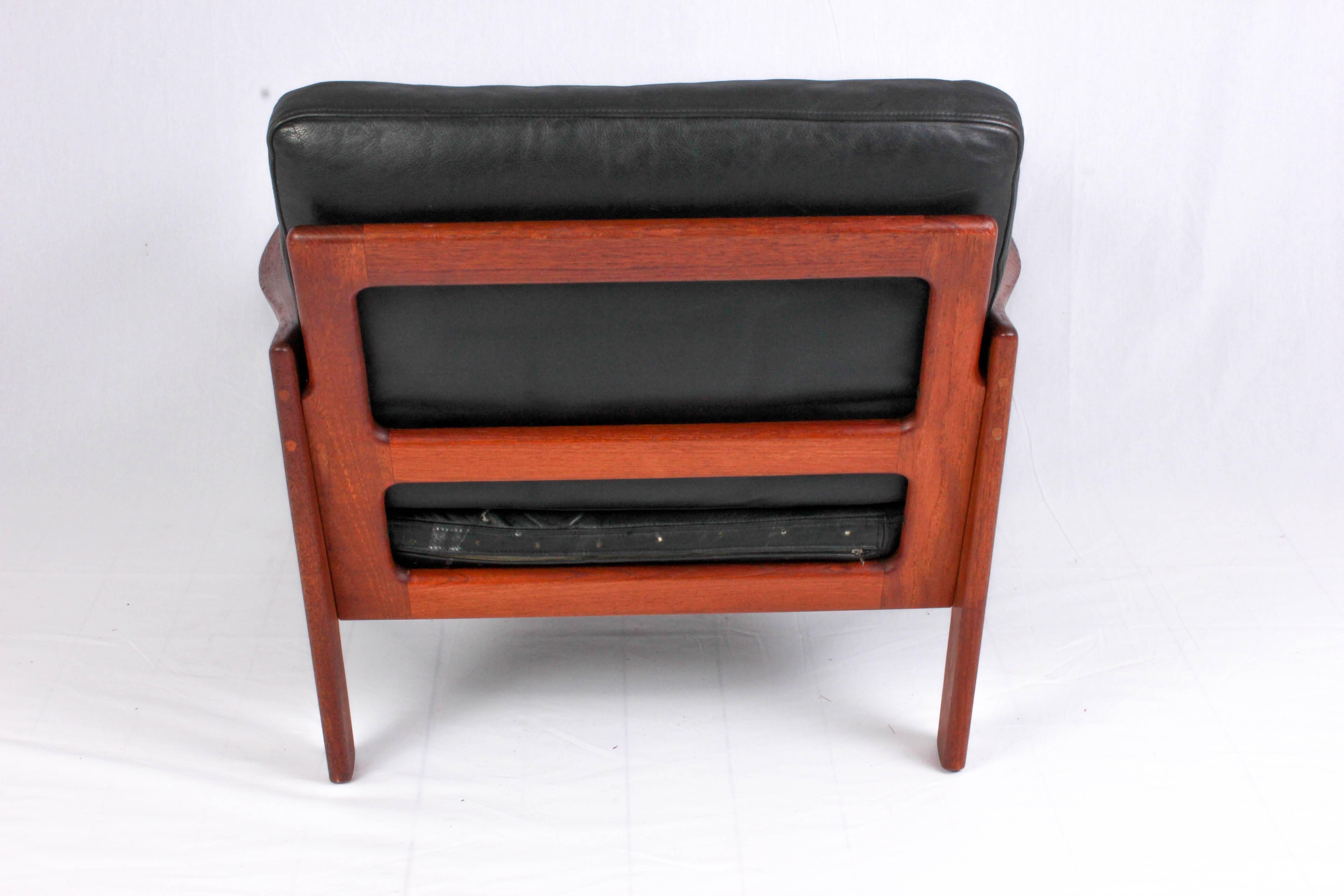 Danish Illum Wikkelsø Midcentury Teak and Leather Lounge Chair for Niels Eilersen For Sale