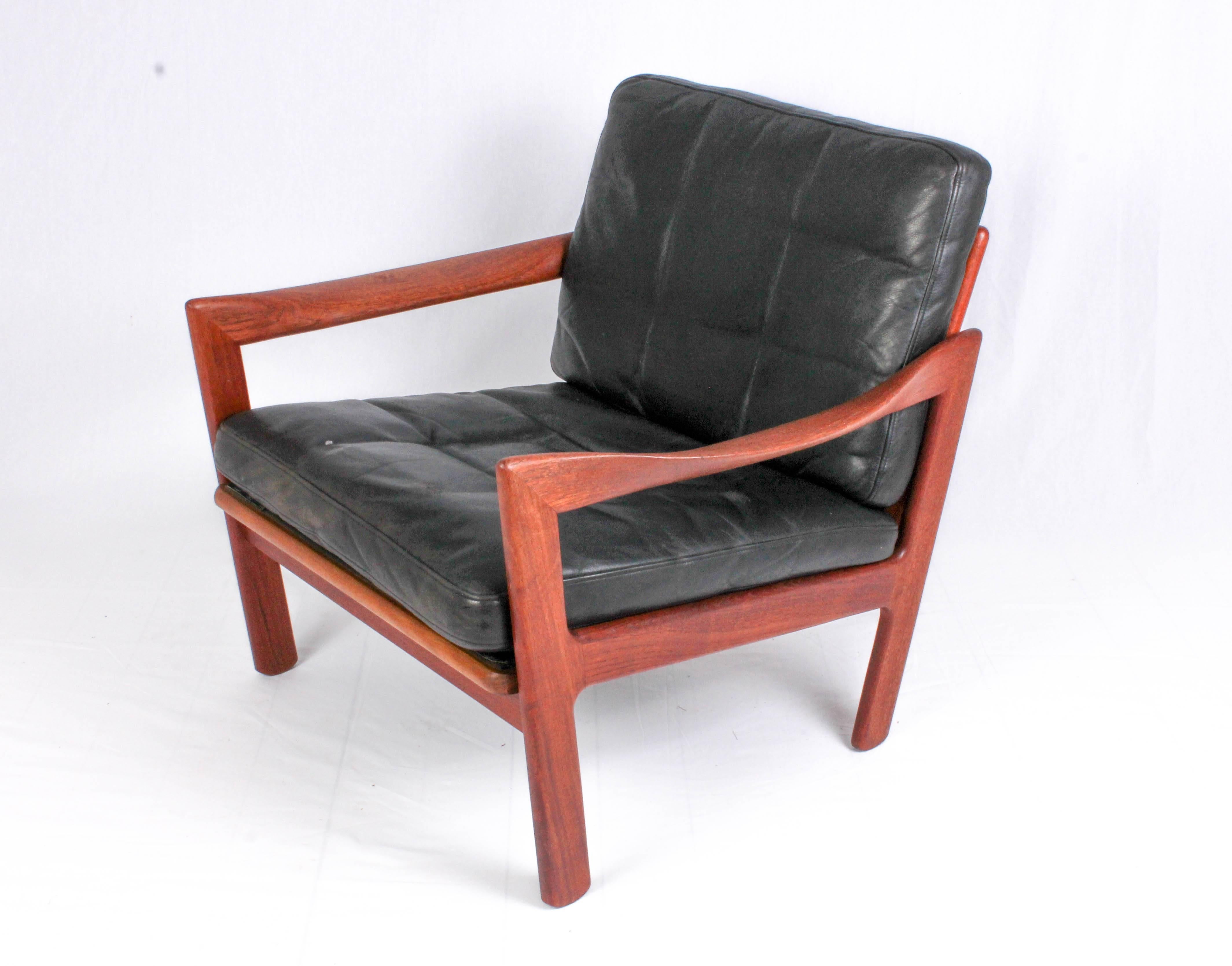 Scandinavian Modern Illum Wikkelsø Midcentury Teak and Leather Lounge Chair for Niels Eilersen For Sale