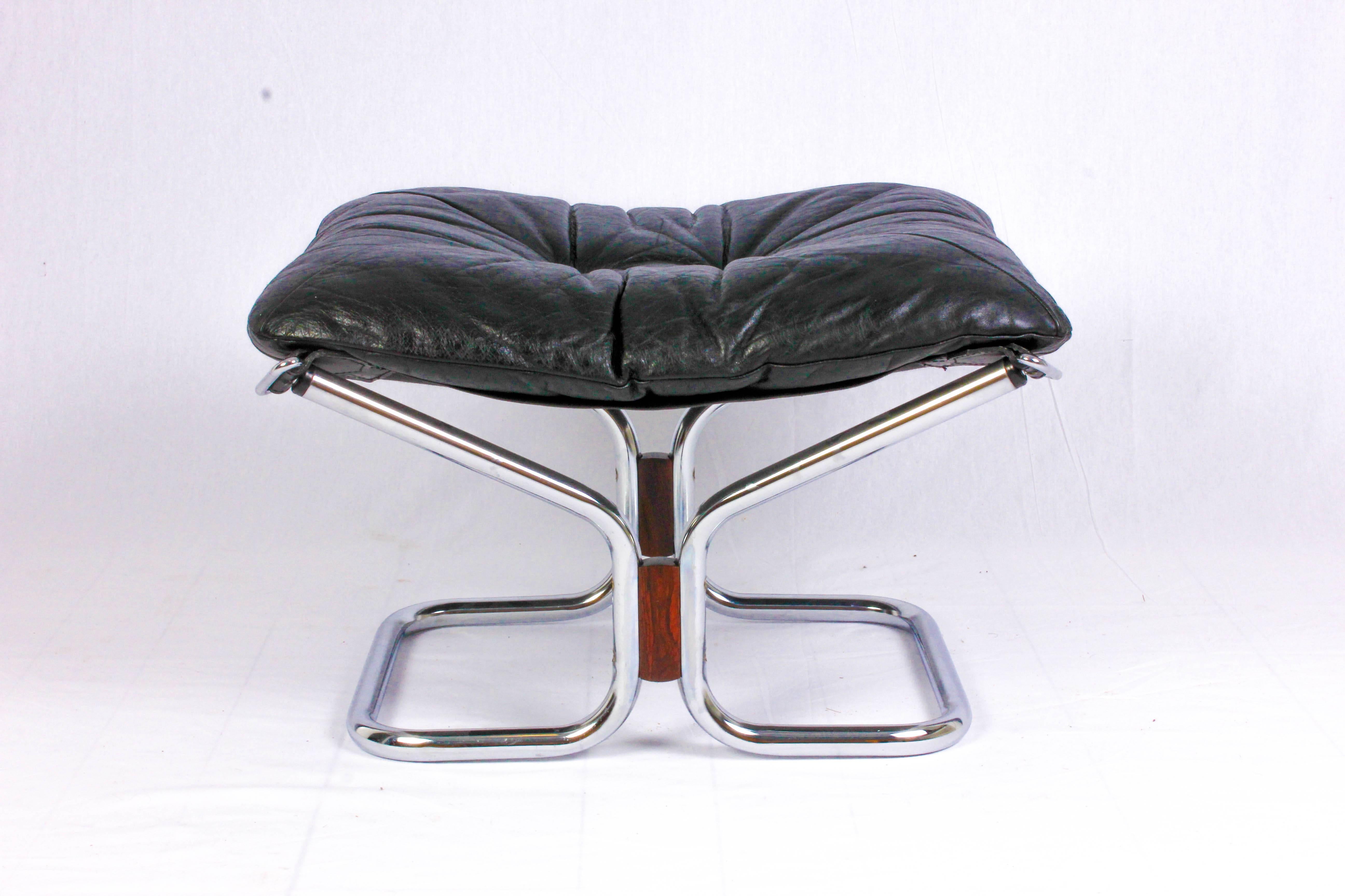 Mid-20th Century Pair of Midcentury Leather & Chrome Lounge Chairs and Ottoman by Ingmar Relling