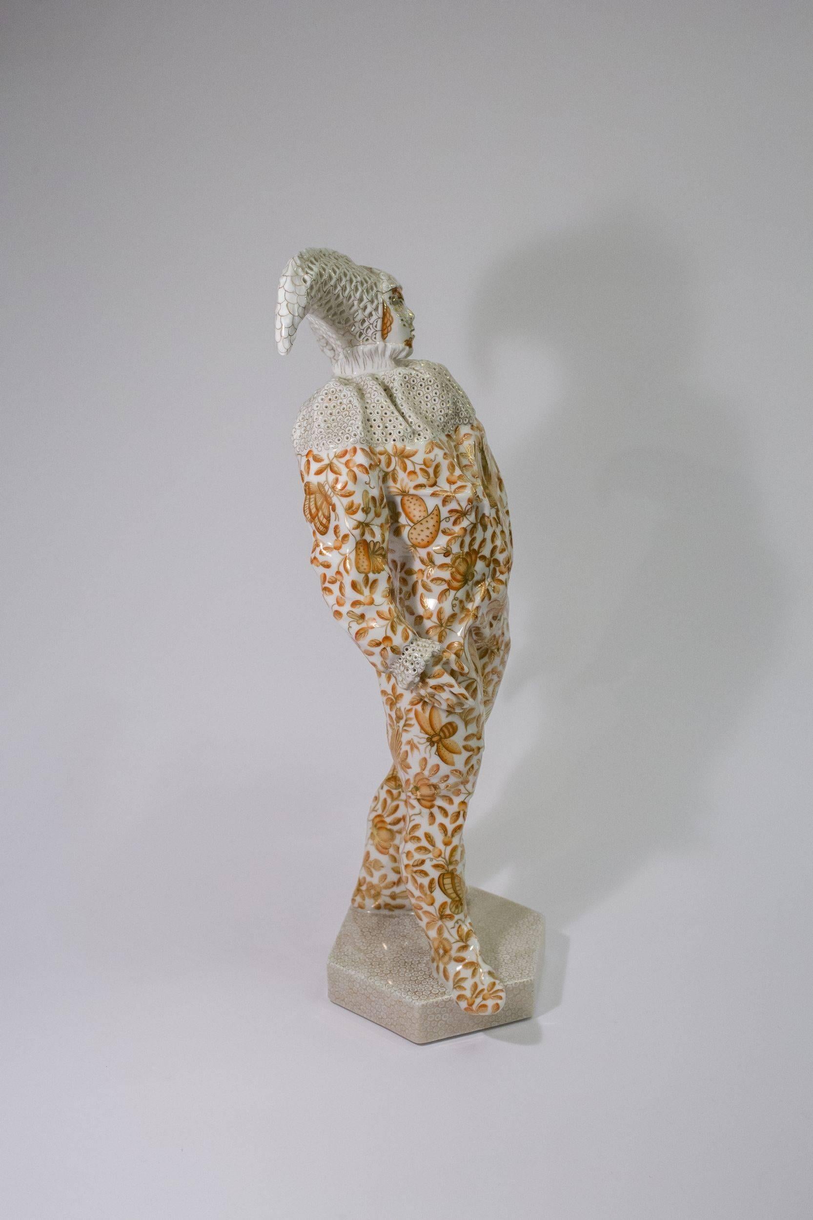 Hongrois Figure vénitienne moderne Herend en porcelaine peinte à la main en vente