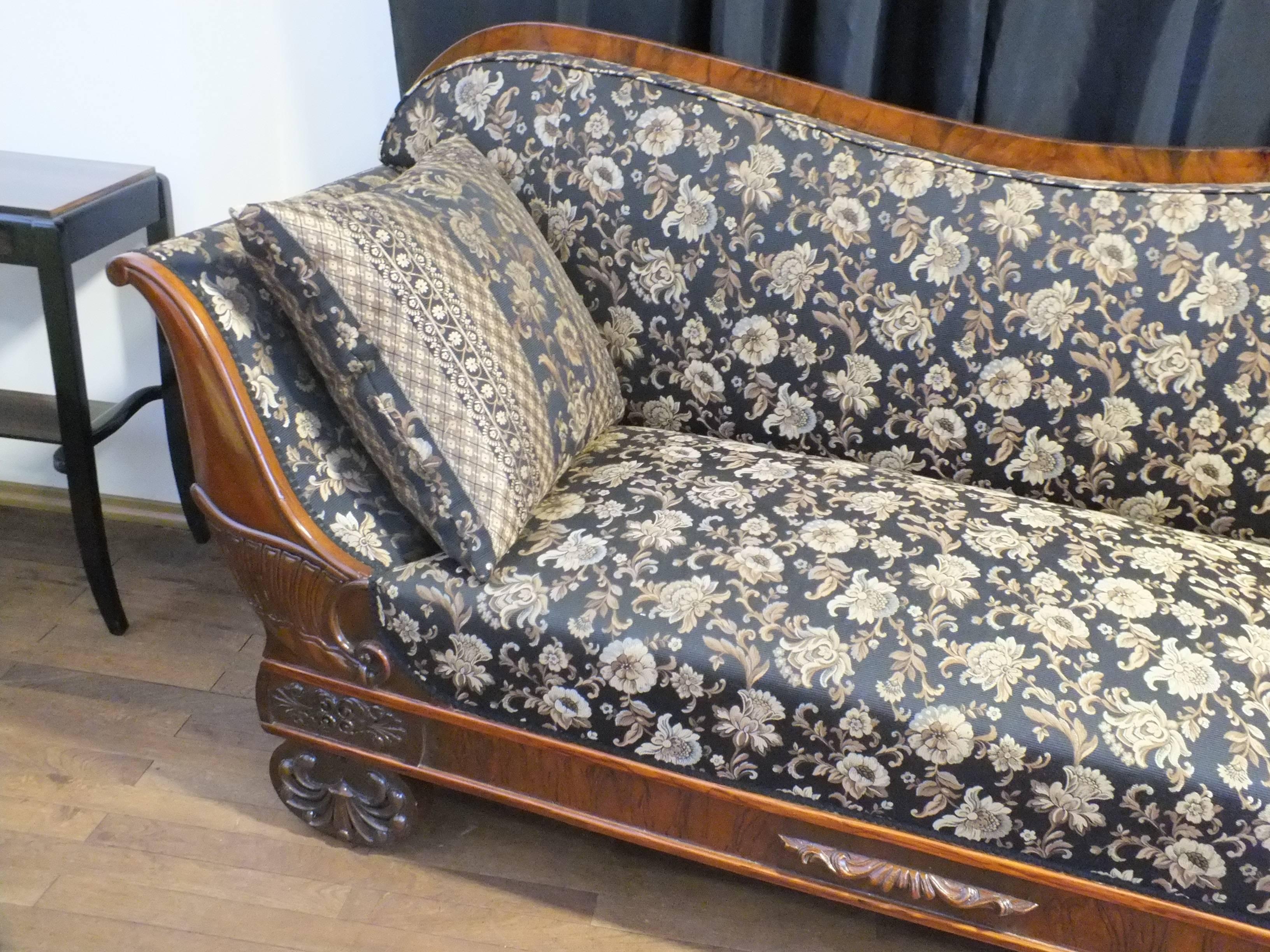 Early 20th Century Black Brocade Sofa, 1920 For Sale