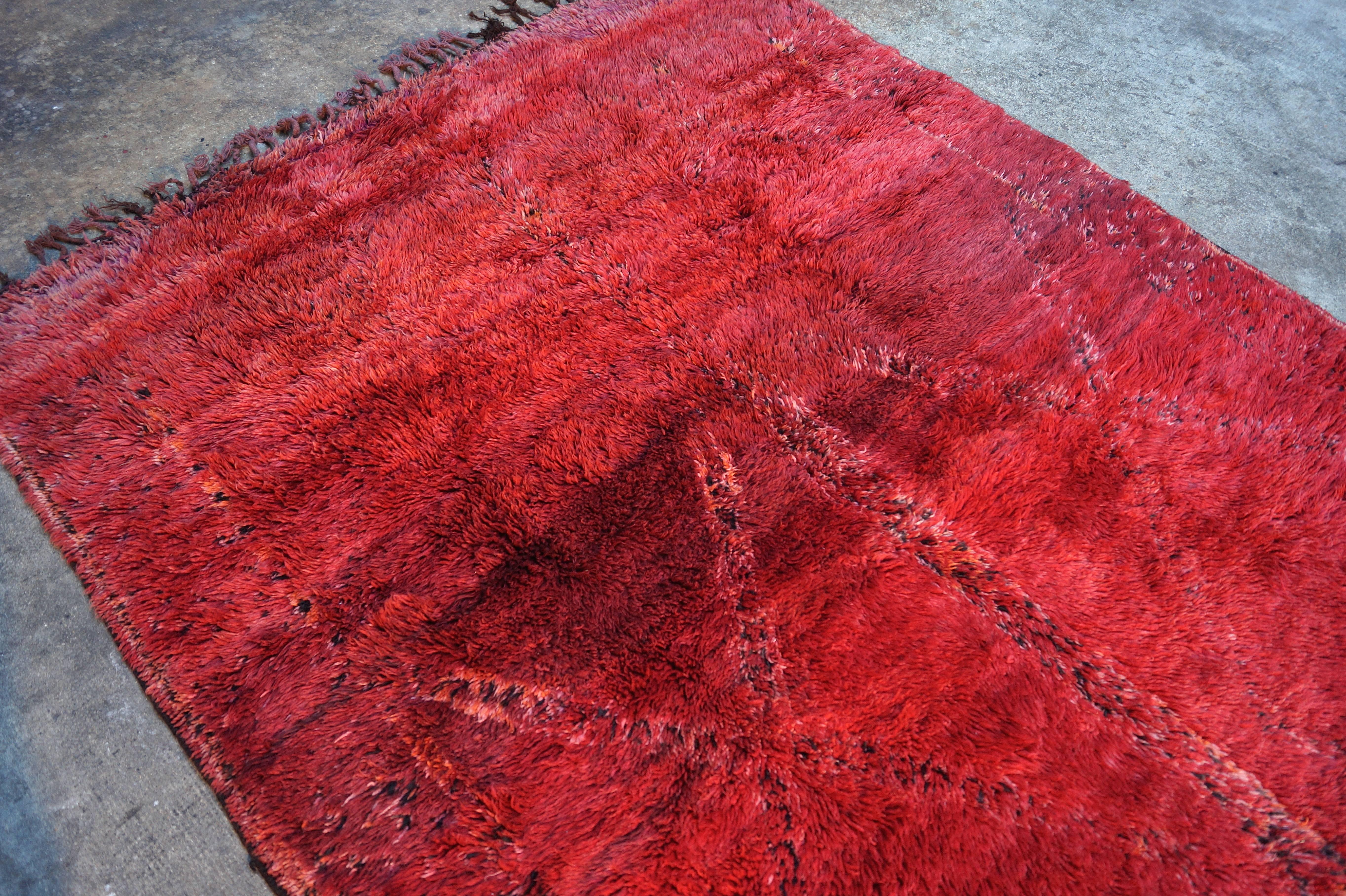 Hand-Knotted Vintage Moroccan Rug, Beni Mguild Tribe, Middle Atlas