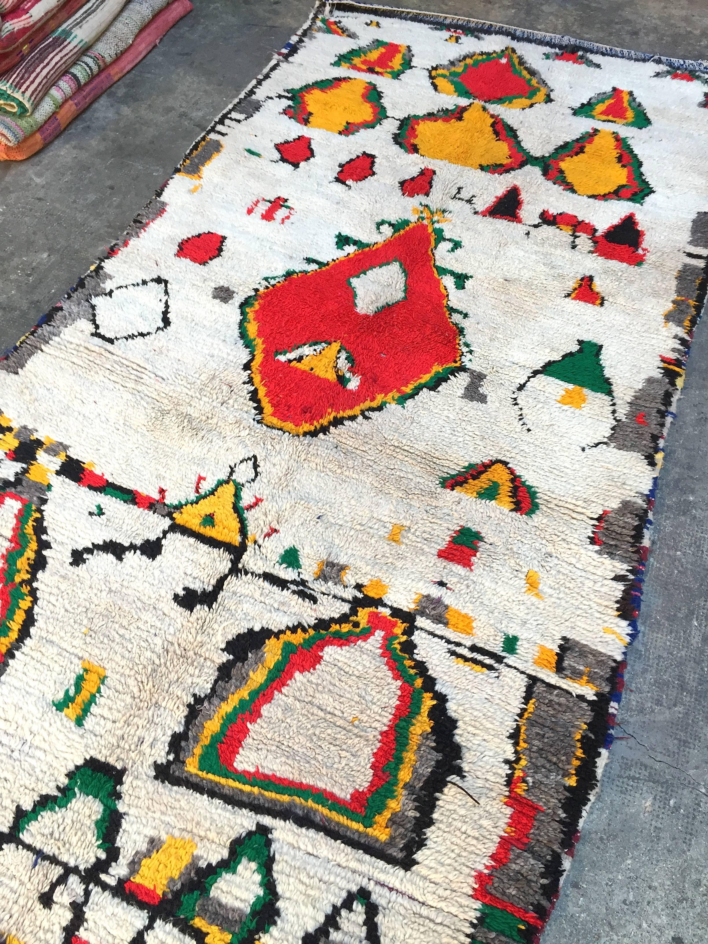 Vintage Moroccan Rug, Azilal, High Atlas In Good Condition For Sale In Paris, FR