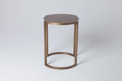 Tavolino COVET in ottone di Soraya Osorio