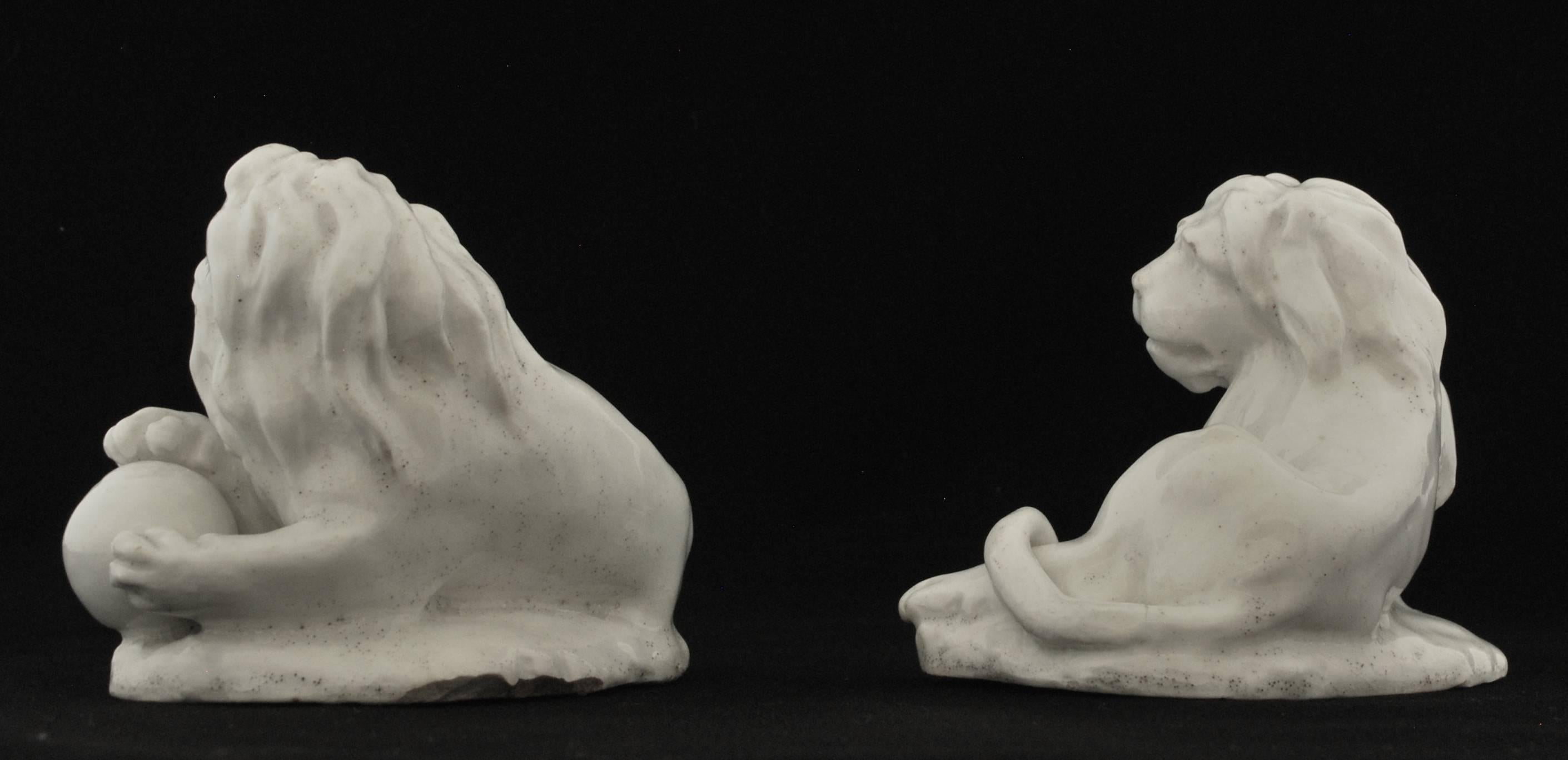 Pareja de leones. Bow Porcelain C1750 en venta 1