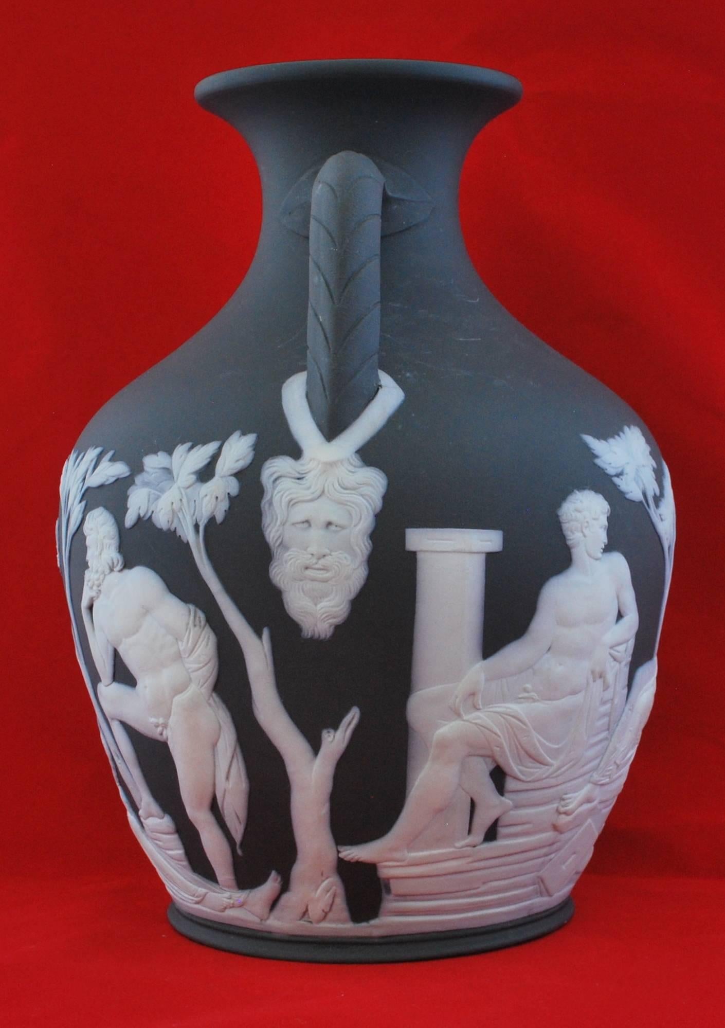 English Portland Vase. Barnard Edition (Bert Bentley). Wedgwood C1925