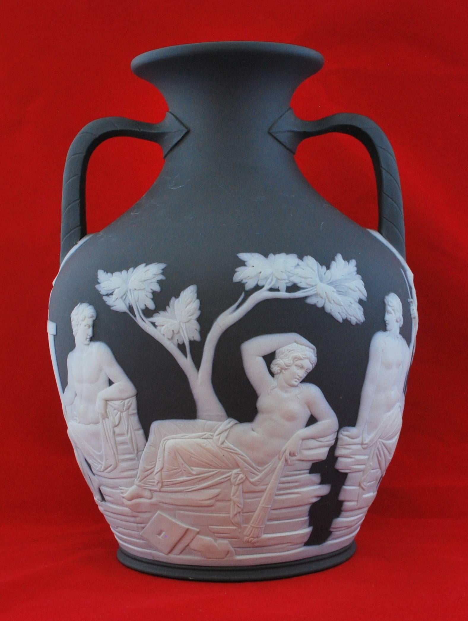 Neoclassical Revival Portland Vase. Barnard Edition (Bert Bentley). Wedgwood C1925