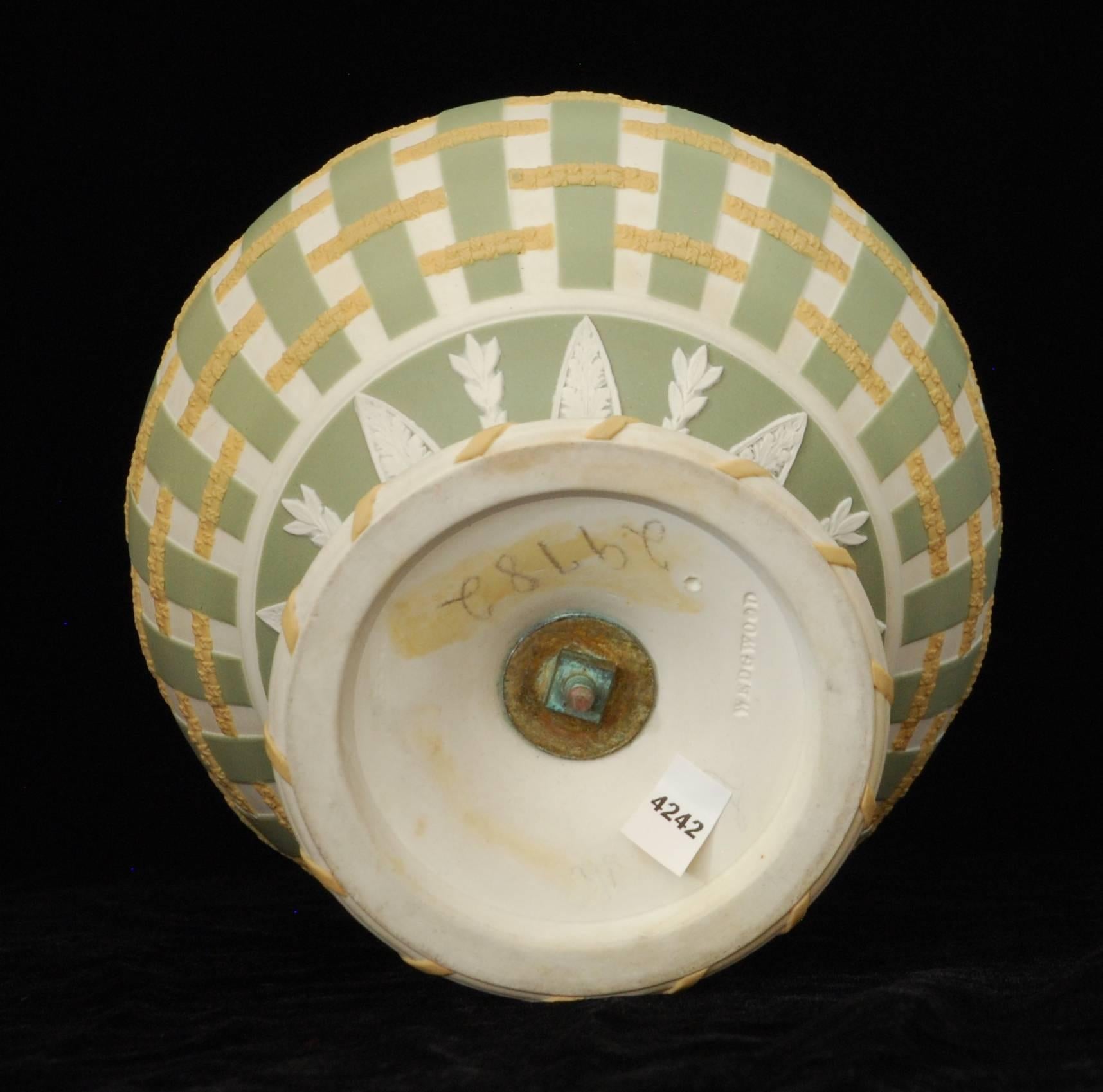 English Cassolette in Tricolor Jasperware, Wedgwood, circa 1785