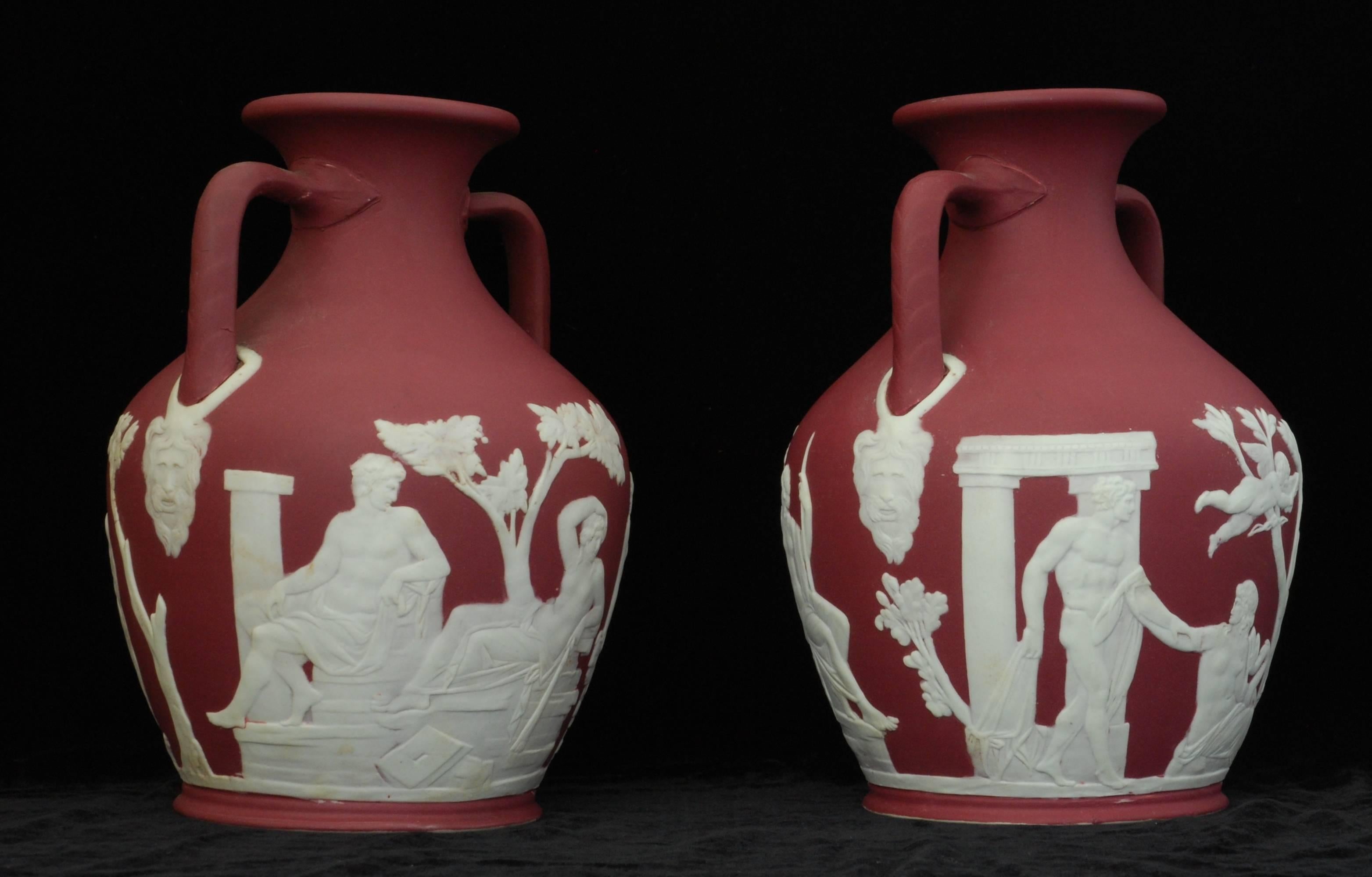 Pair of Crimson Jasper Portland Vases In Excellent Condition In Melbourne, Victoria