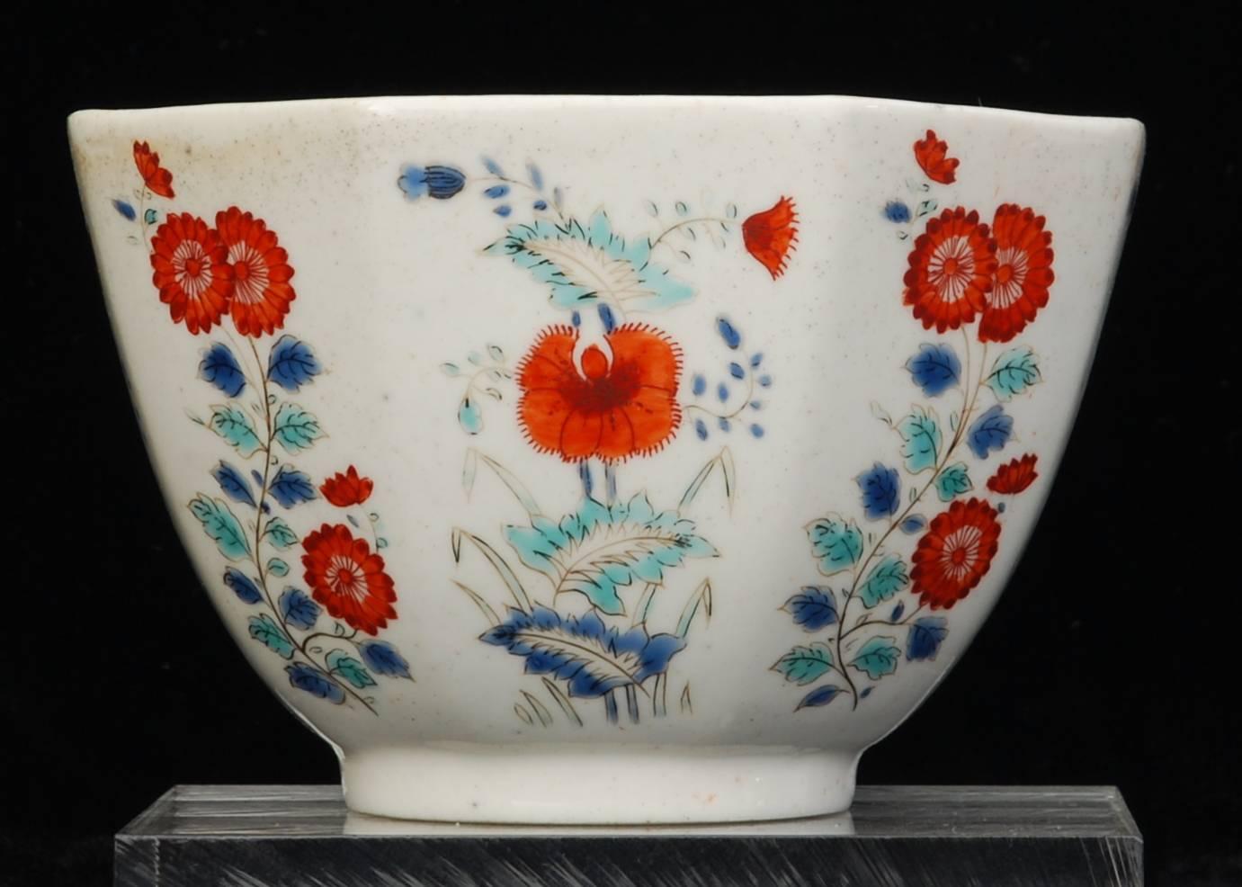 Molded Tea Bowl and Saucer, Kakiemon Decoration Chelsea, circa 1752 For Sale
