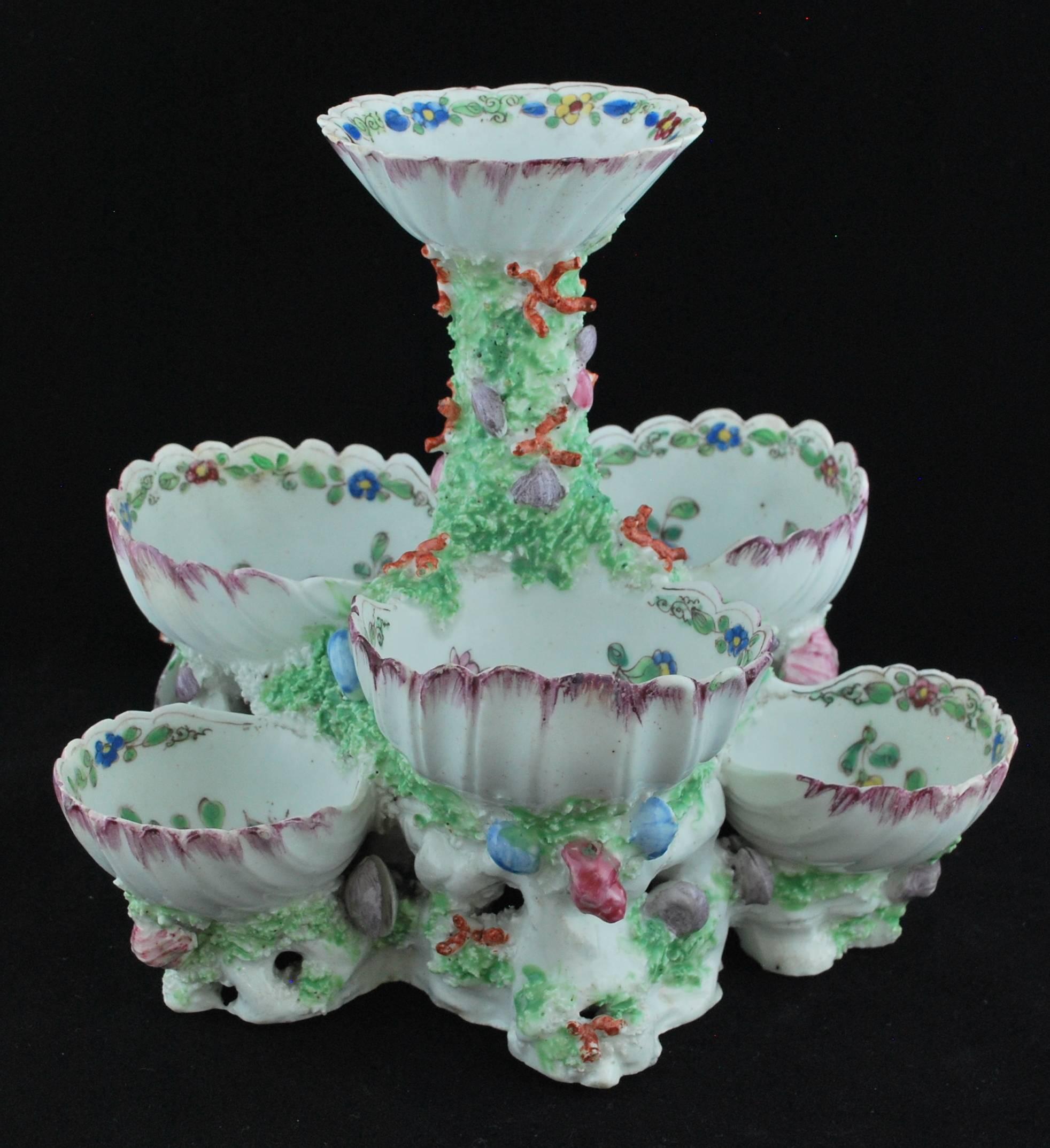 Neoclassical Shell Sweetmeat Stand, Bow Porcelain, circa 1750 For Sale
