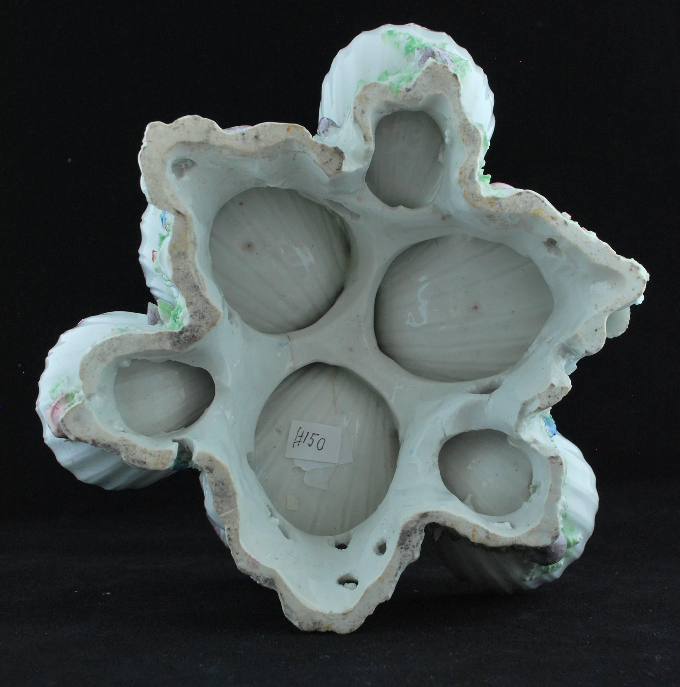 18th Century Shell Sweetmeat Stand, Bow Porcelain, circa 1750 For Sale