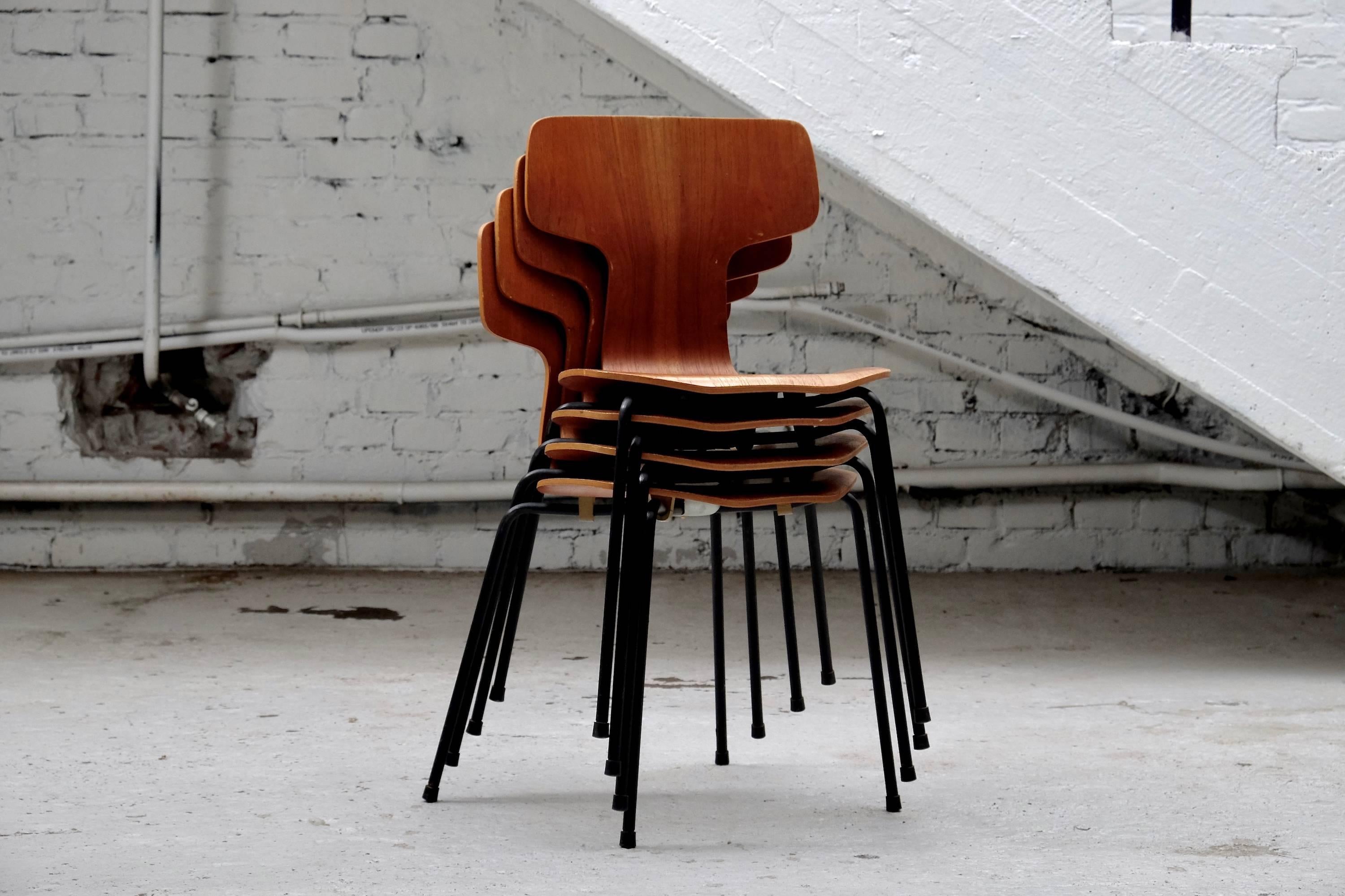 Model 3103 Teak Hammer Chairs by Arne Jacobsen for Fritz Hansen, 1960s 2