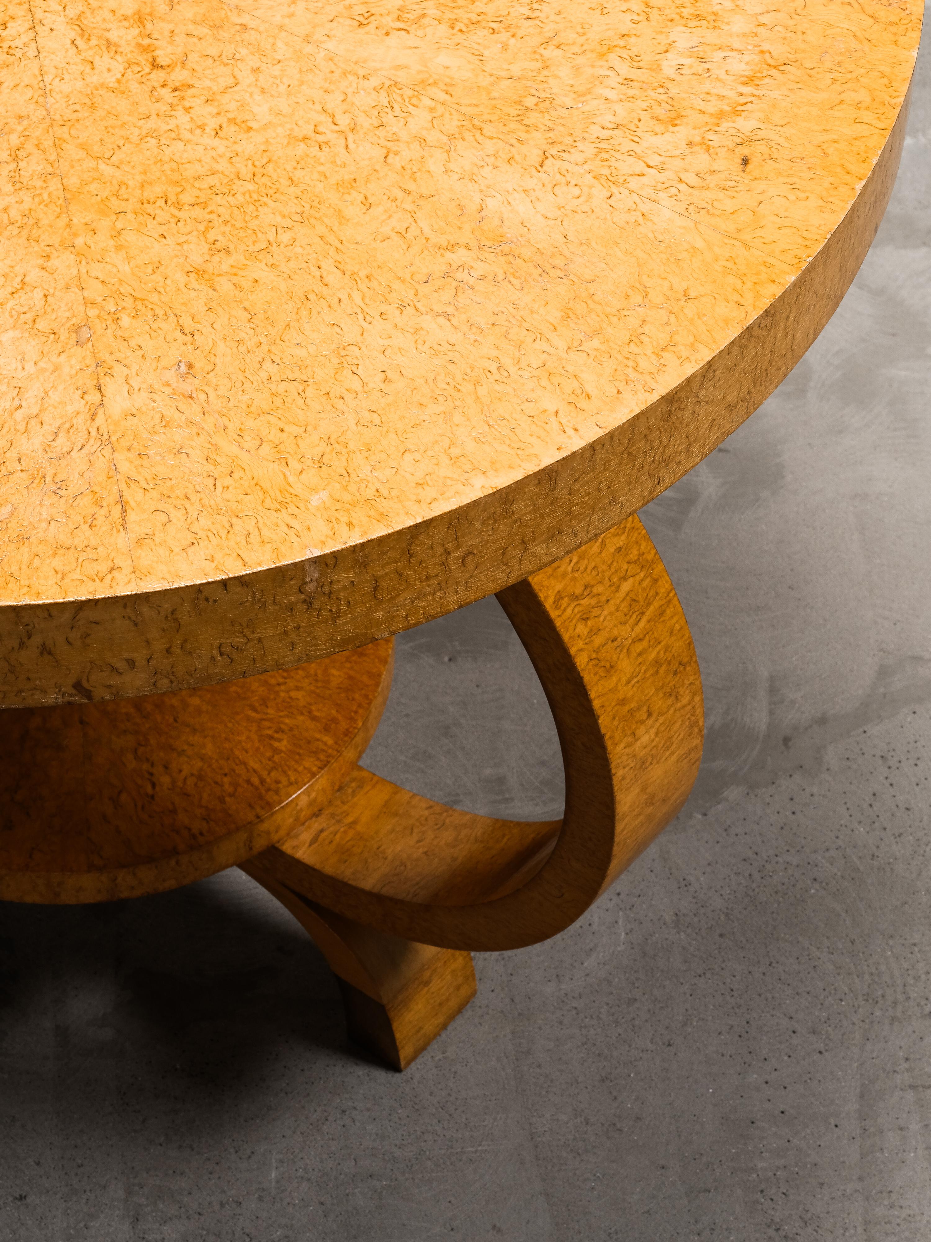 Finnish Art Deco Round Burlwood Coffee Table, 1930s For Sale 1