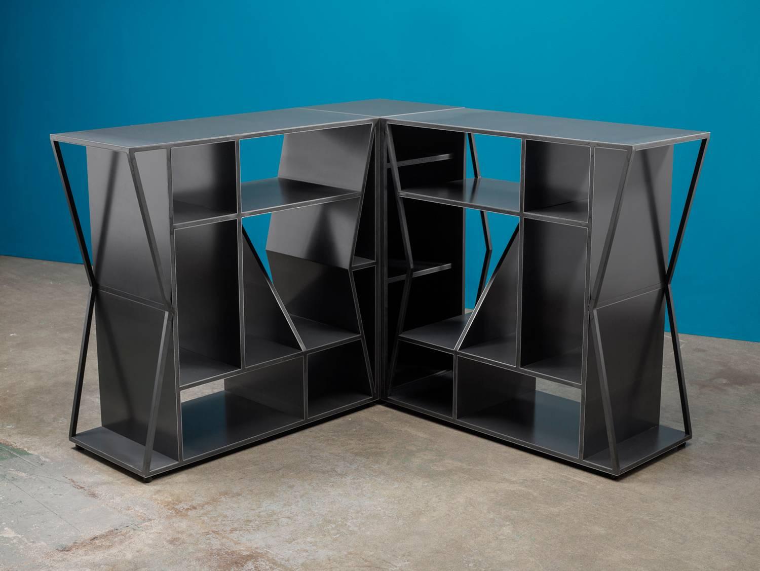 Acier Crédence modulaire méridienne, duo, cadre moderne en acier, par Force/Collide en vente