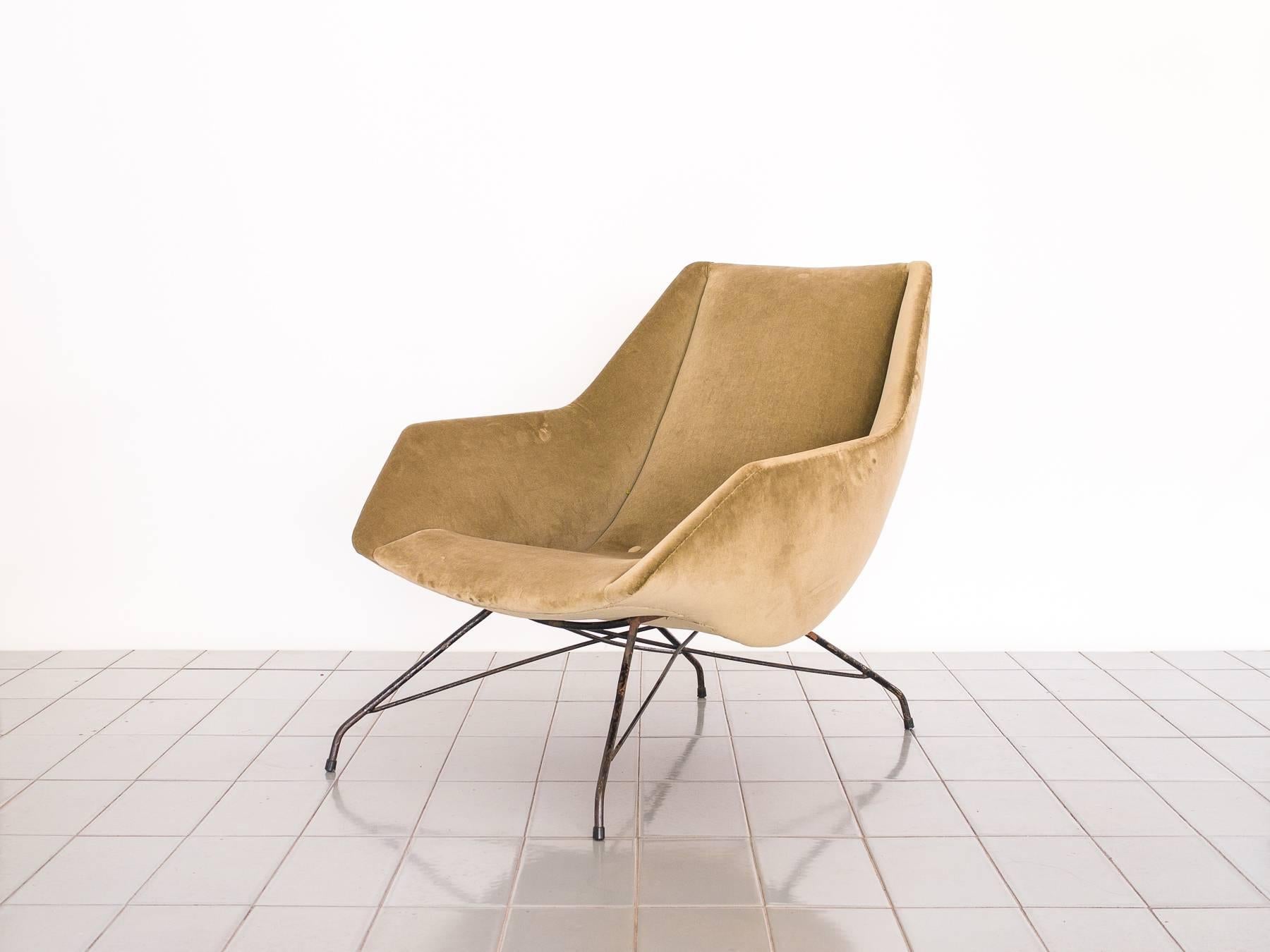 20th Century Martin Eisler & Carlo Hauner Lounge Chair in Iron and Velvet, Brazil, 1950s