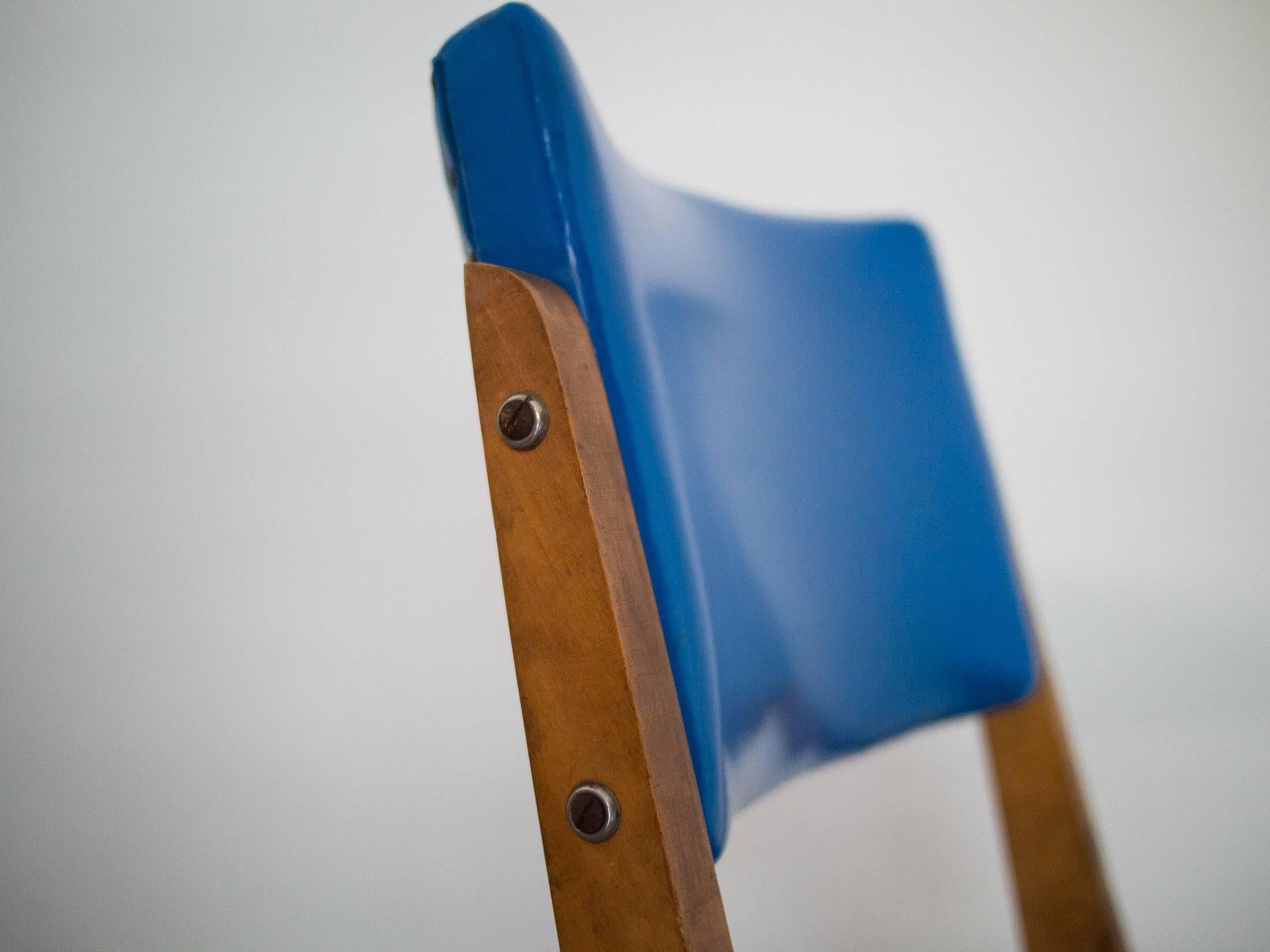 Mid-Century Modern 1950s Chair in Pau Marfim Wood and Blue Vinyl by José Zanine Caldas, Brazil