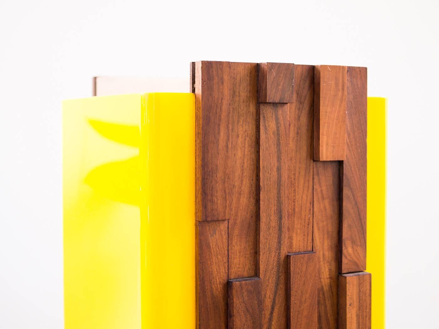 Percival Lafer Table Lamp in Cavíuna and Yellow Acrylic, Brazil, 1970s In Good Condition In Sao Paulo, SP