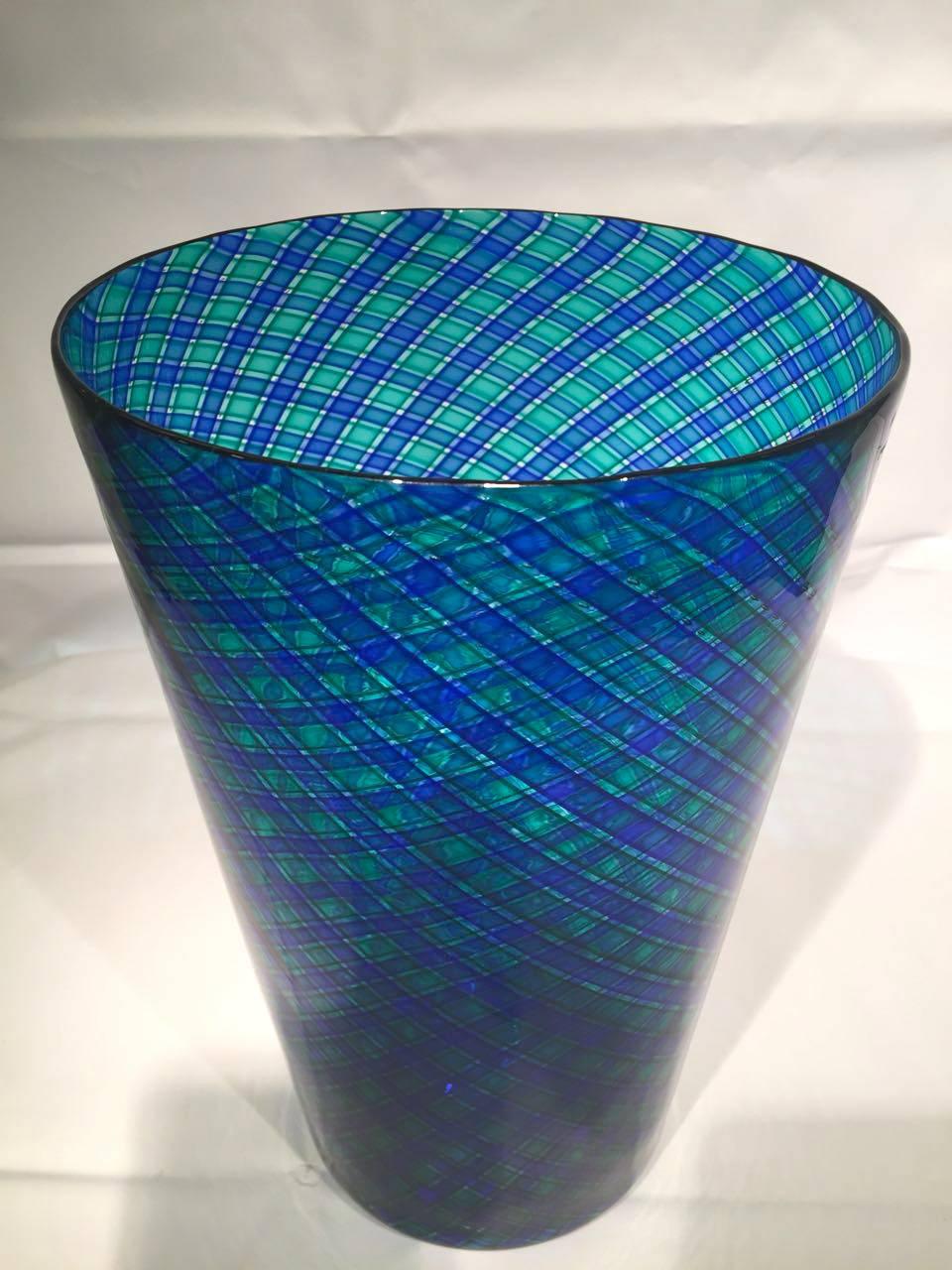 Large and tall blue and green vase in blown Murano artistic glass. Venini. Signed in the base.
