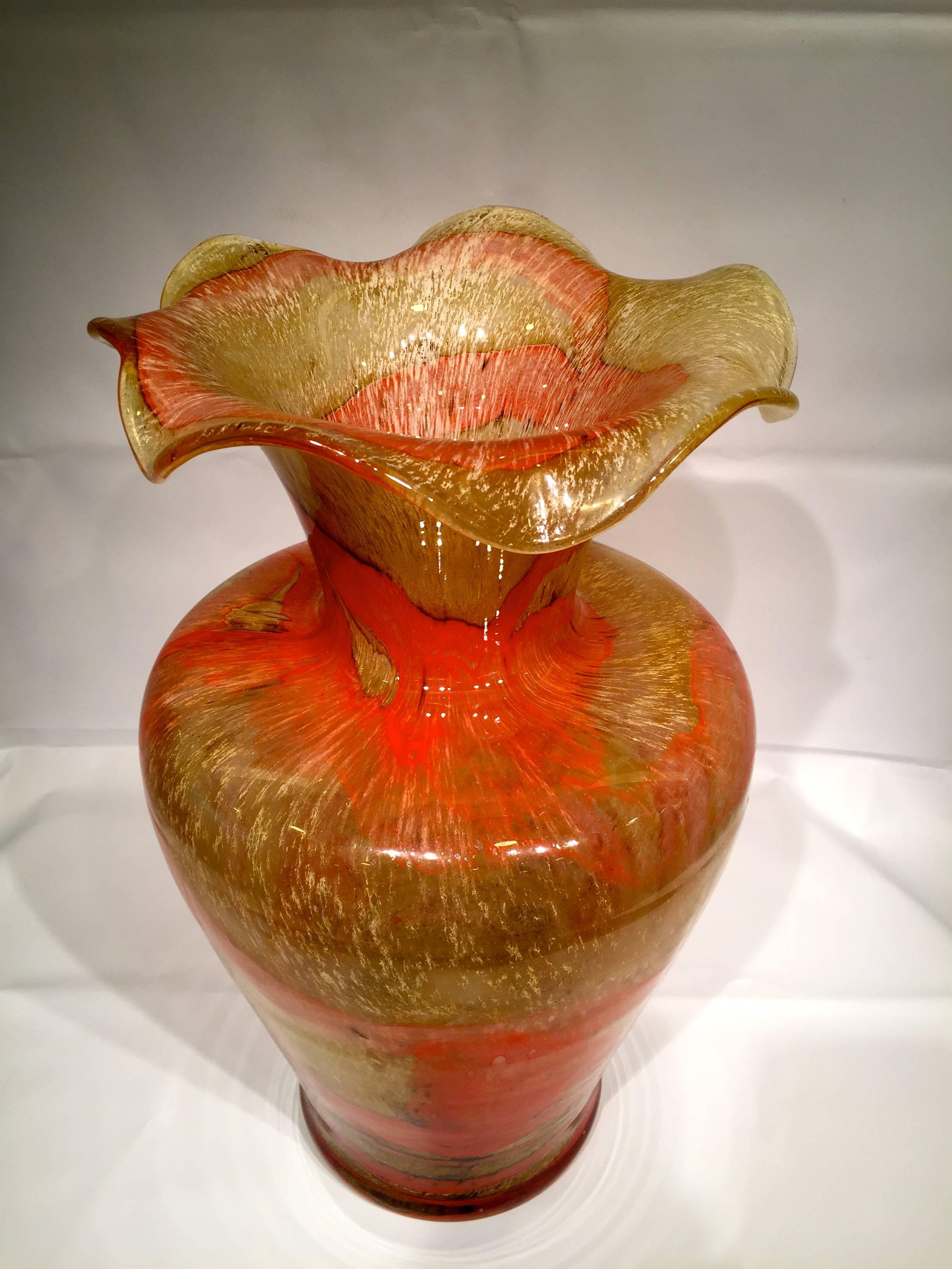Mid-Century Modern ERCOLE BAROVIER large Vase in Artistic Blown Glass of Murano, circa 1950 For Sale