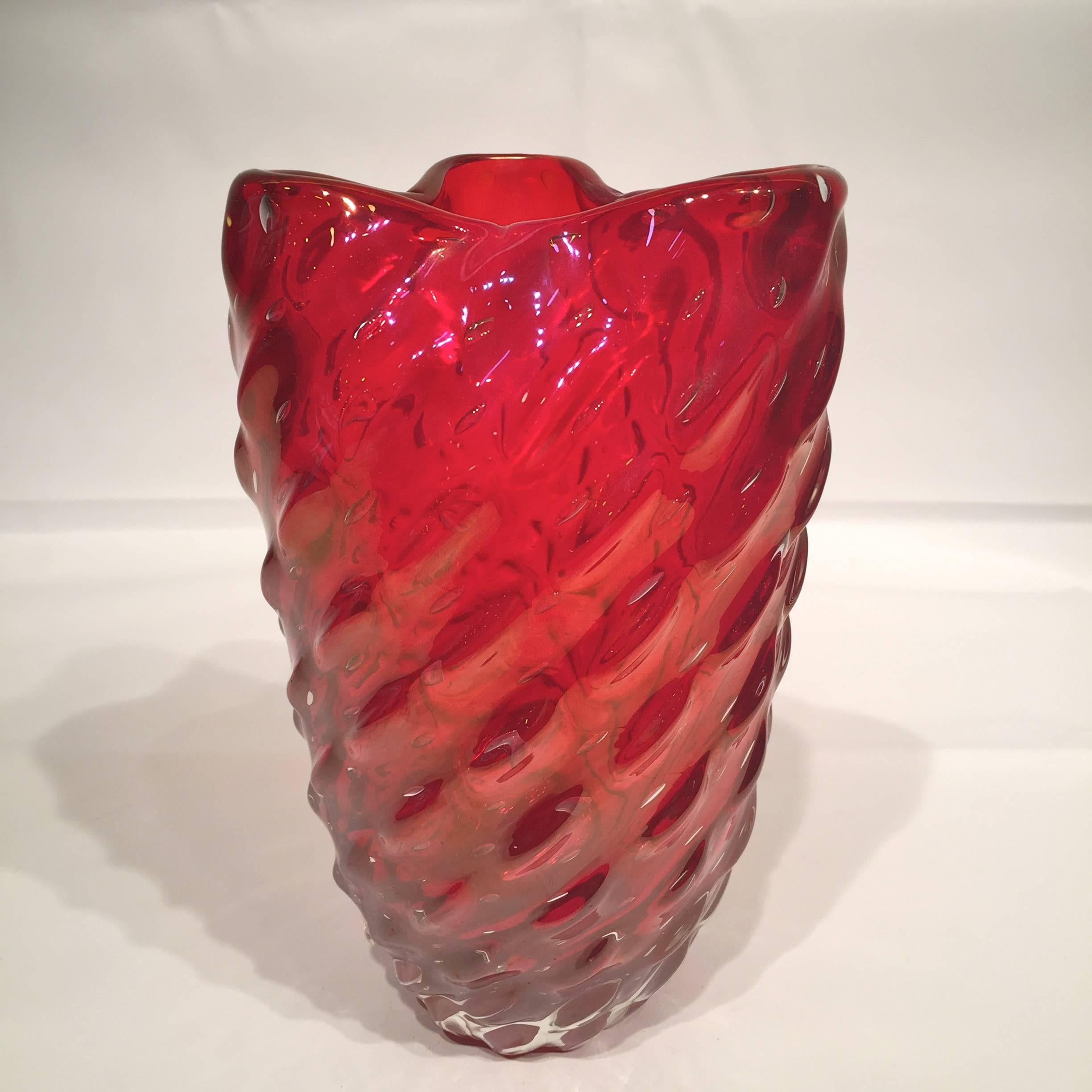 Mid-Century Modern ERCOLE BAROVIER Iridescent Artistic Blown Glass of Murano Vase, circa 1950 For Sale