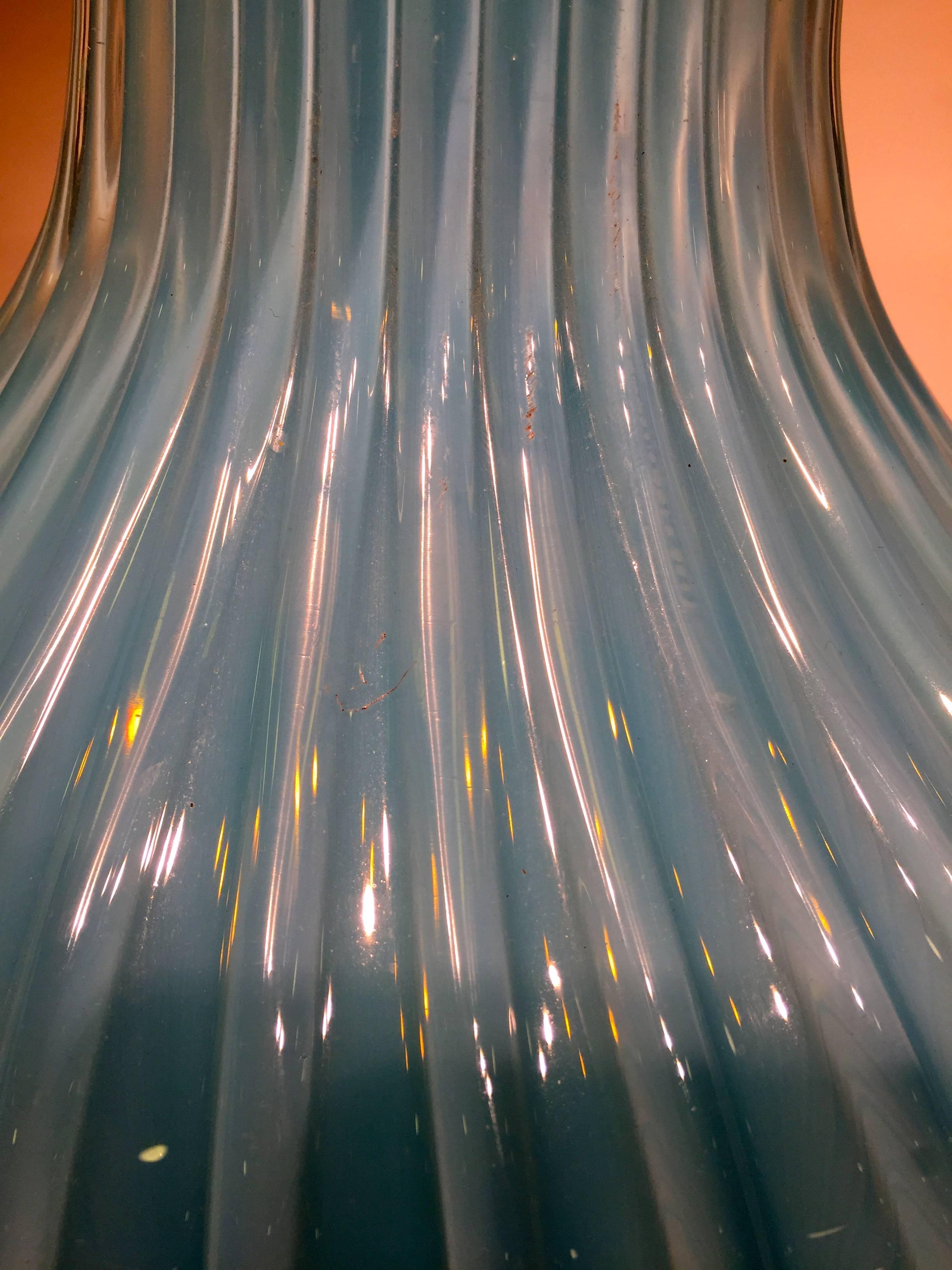 Mid-Century Modern BAROVIER & TOSO Vase in Artistic Blown Glass of Murano, circa 1950 For Sale