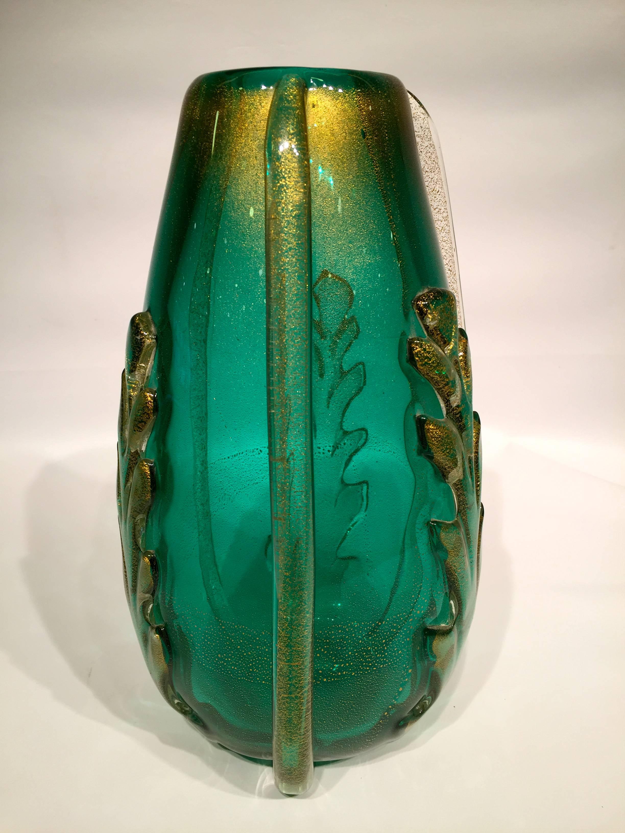 ERCOLE BAROVIER Green Artistic Blown Glass of Murano Vase, circa 1950 In Excellent Condition For Sale In Rio de Janeiro, RJ