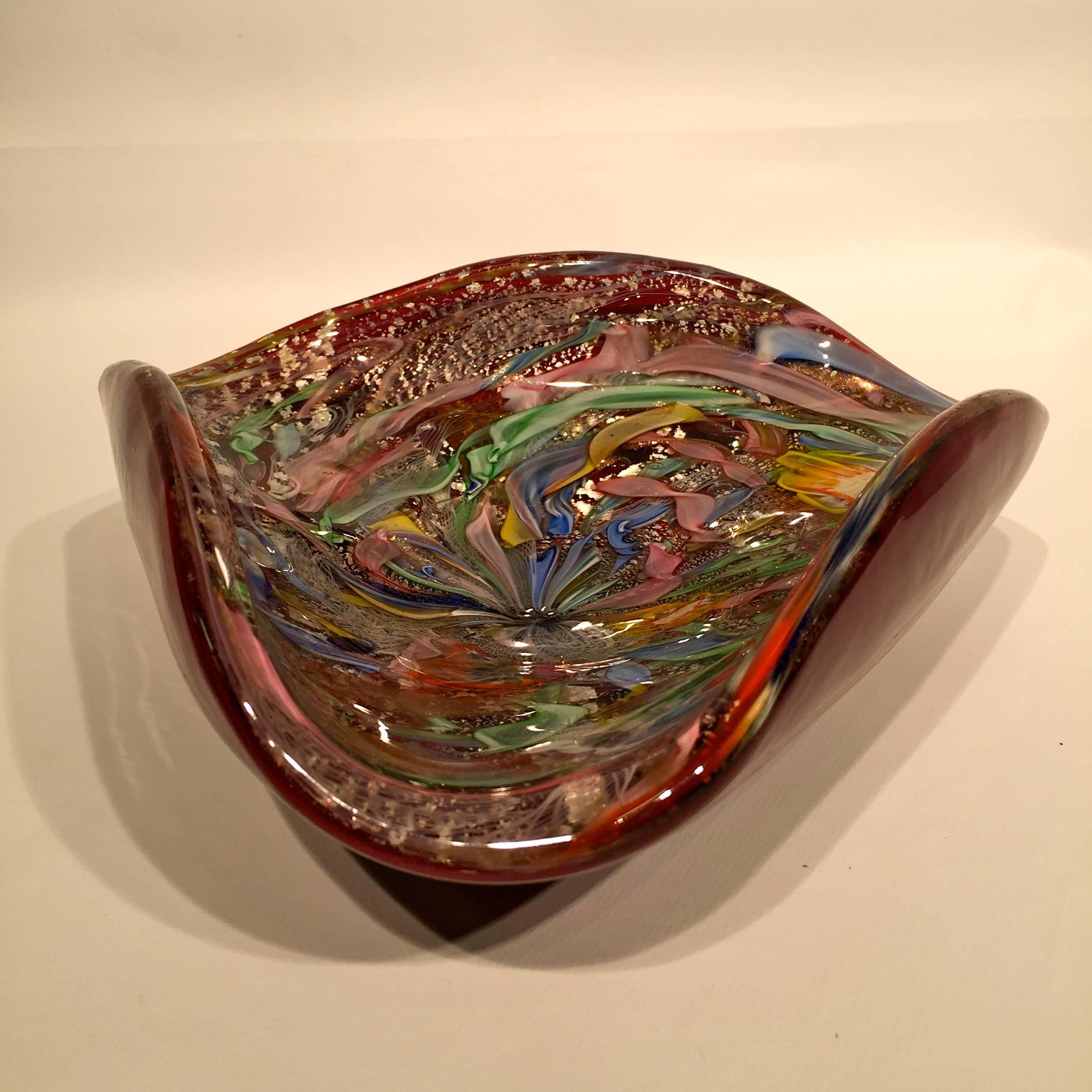 AVeM bowl, artistic blown Murano glass multicolored and red, circa 1950. With aventurine and silver.