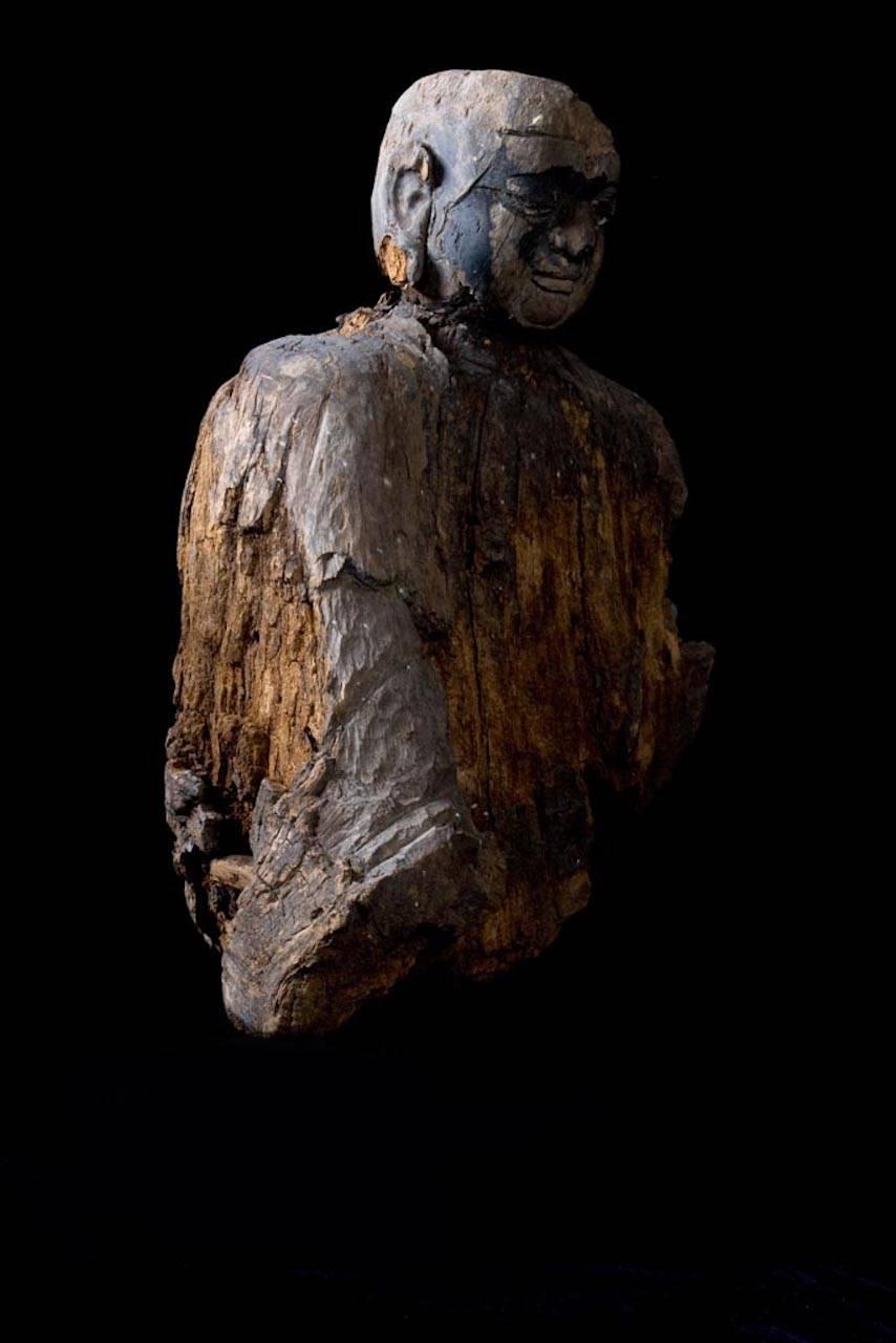 Sehr seltene Holzbüste von Lohan aus der Ming-Dynastie  im Angebot 1